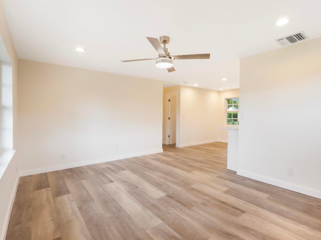 359 Garden, Palm Beach Gardens FL 33410