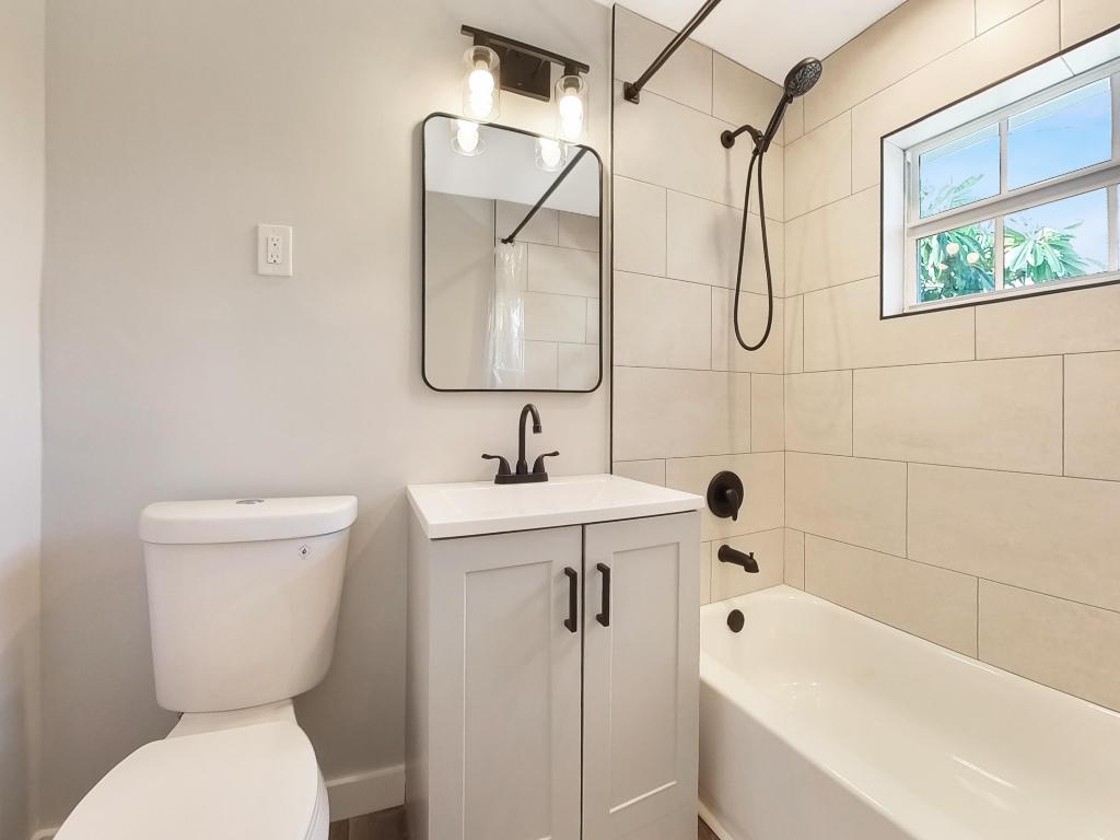 359 Garden, Palm Beach Gardens FL 33410