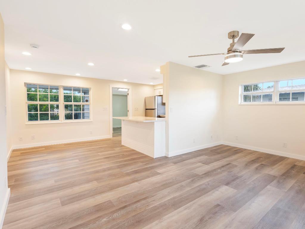 359 Garden, Palm Beach Gardens FL 33410