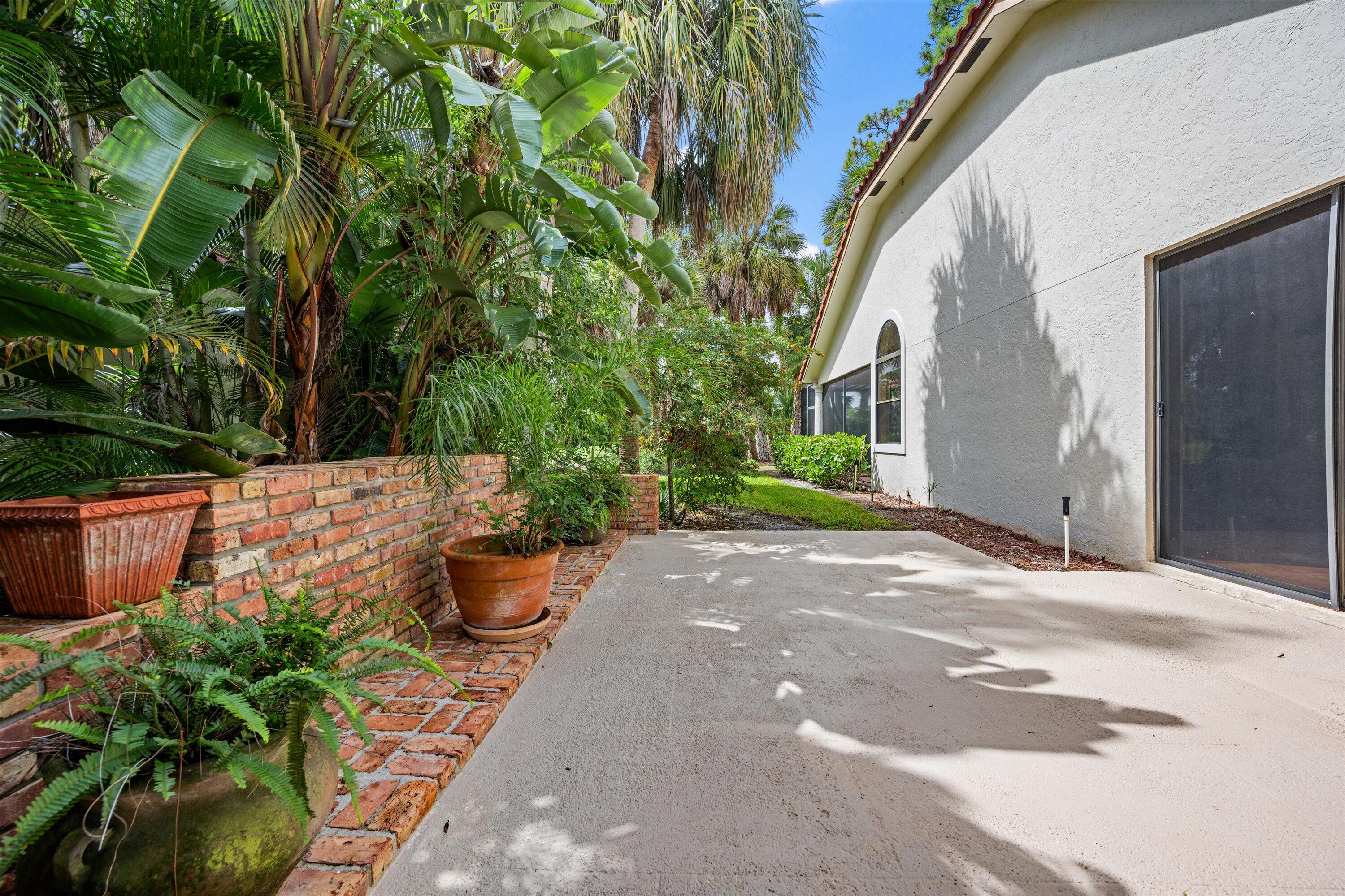 1535 Fairway, West Palm Beach FL 33411