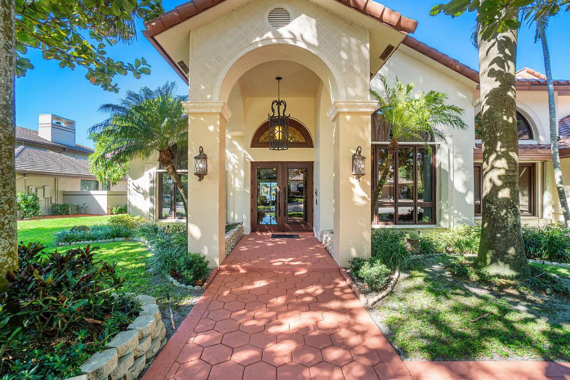 4407 Woodfield, Boca Raton FL 33434