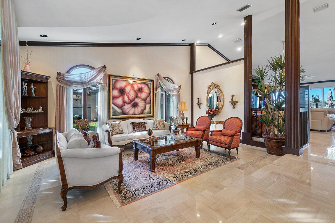 4407 Woodfield, Boca Raton FL 33434