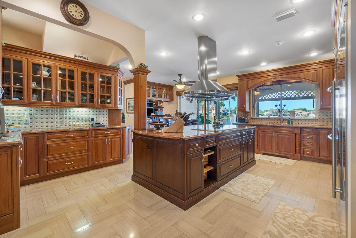4407 Woodfield, Boca Raton FL 33434