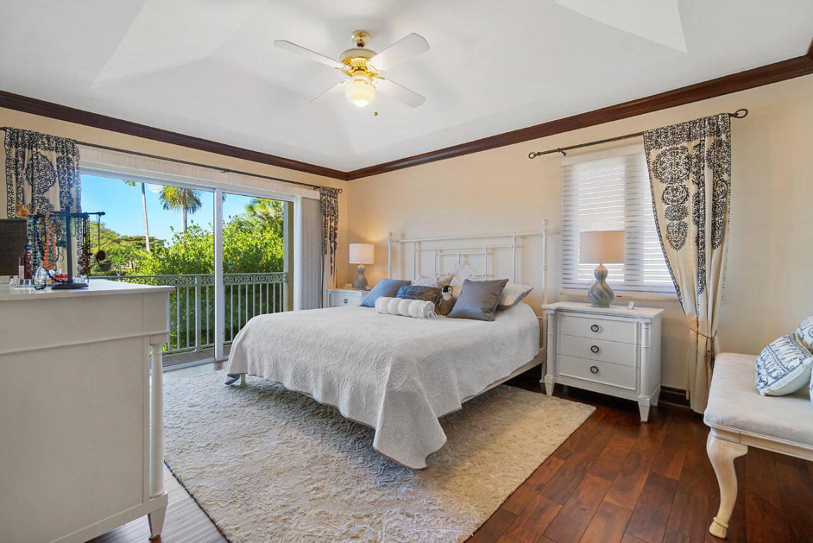 4407 Woodfield, Boca Raton FL 33434