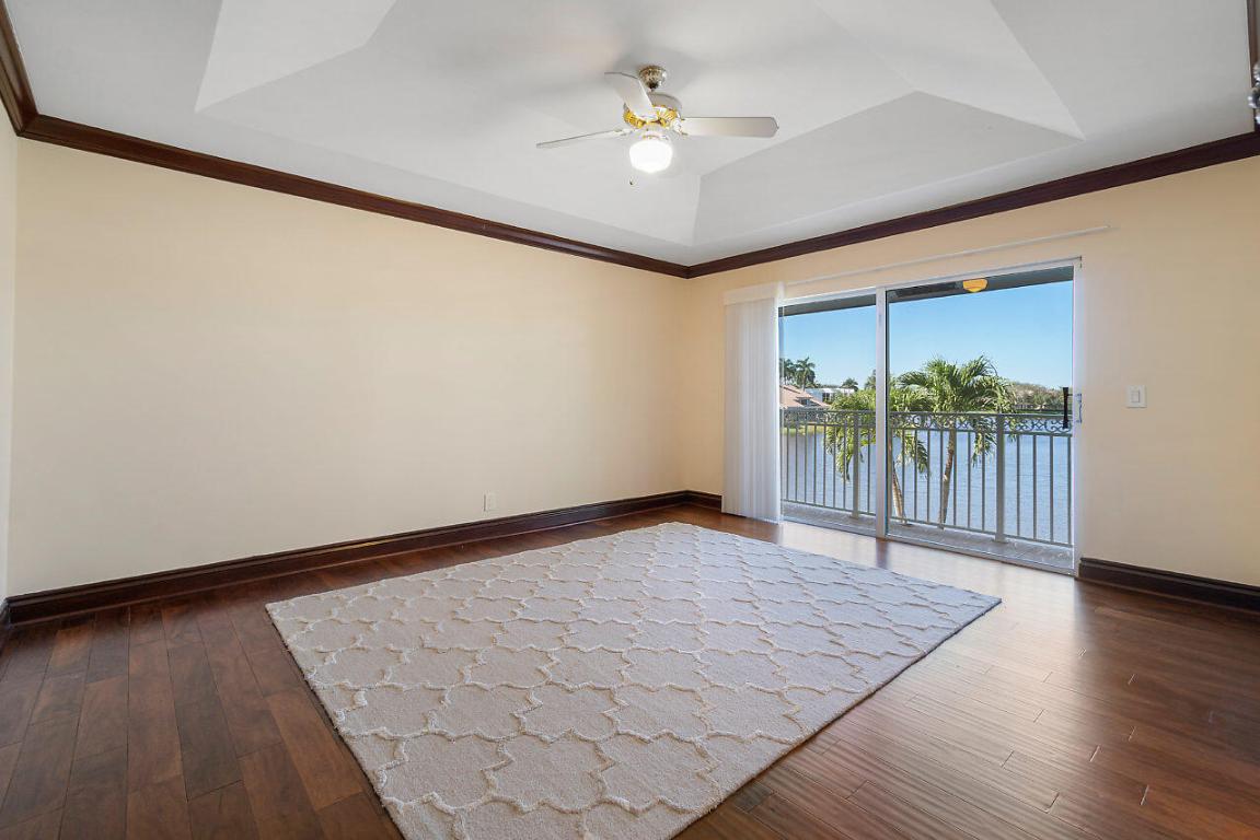 4407 Woodfield, Boca Raton FL 33434