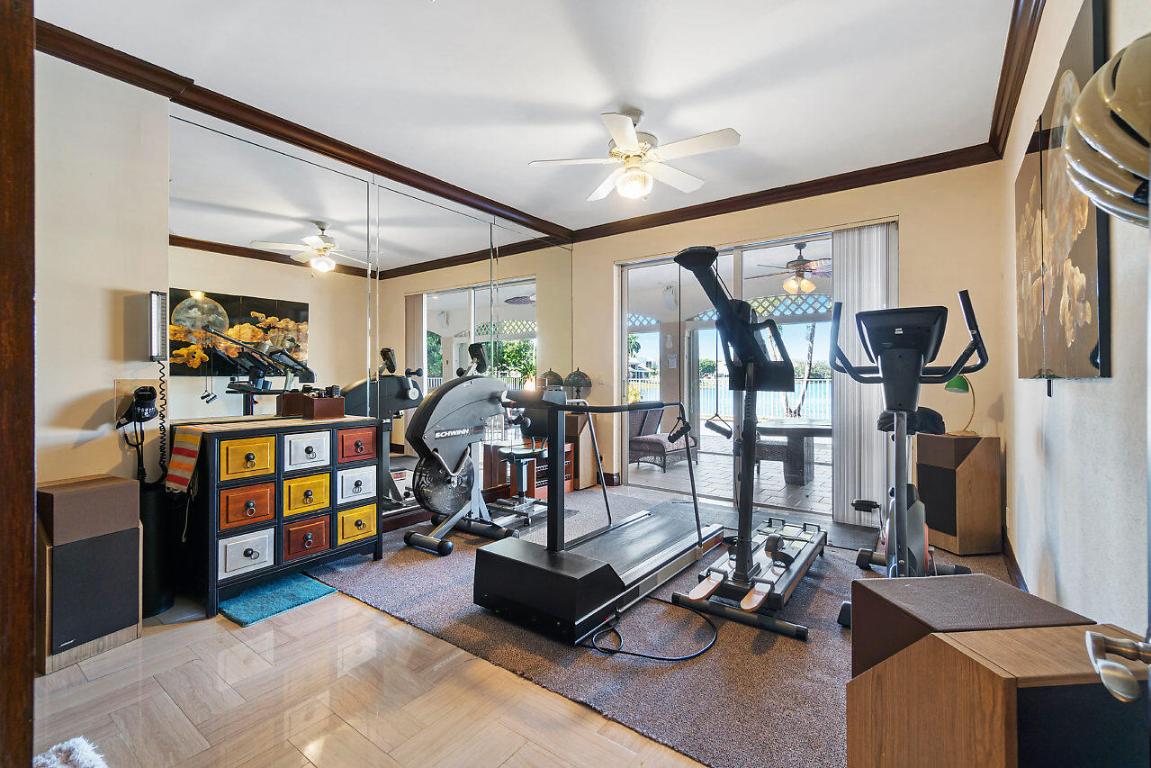 4407 Woodfield, Boca Raton FL 33434