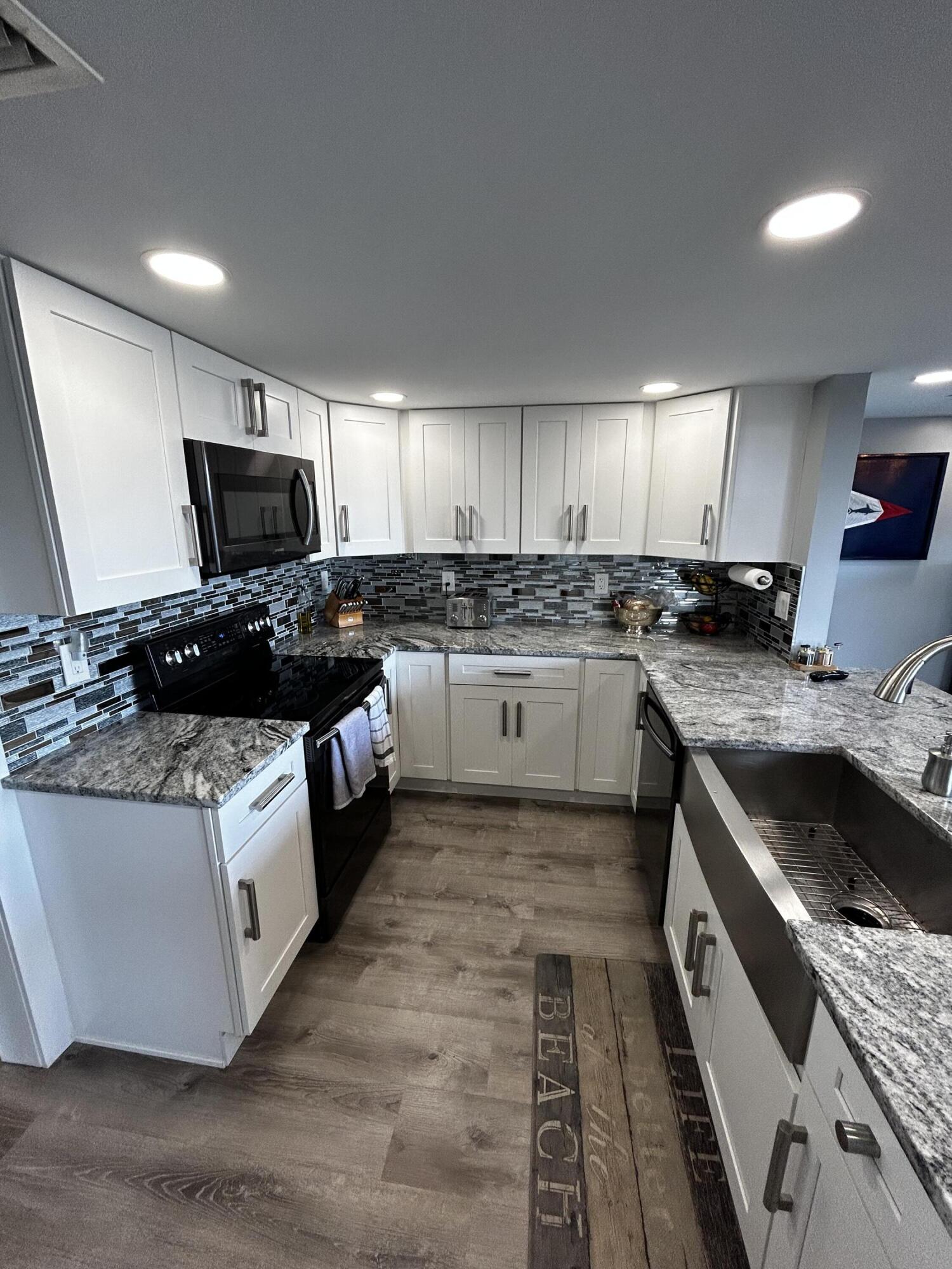 108 Lakeshore #338, North Palm Beach FL 33408