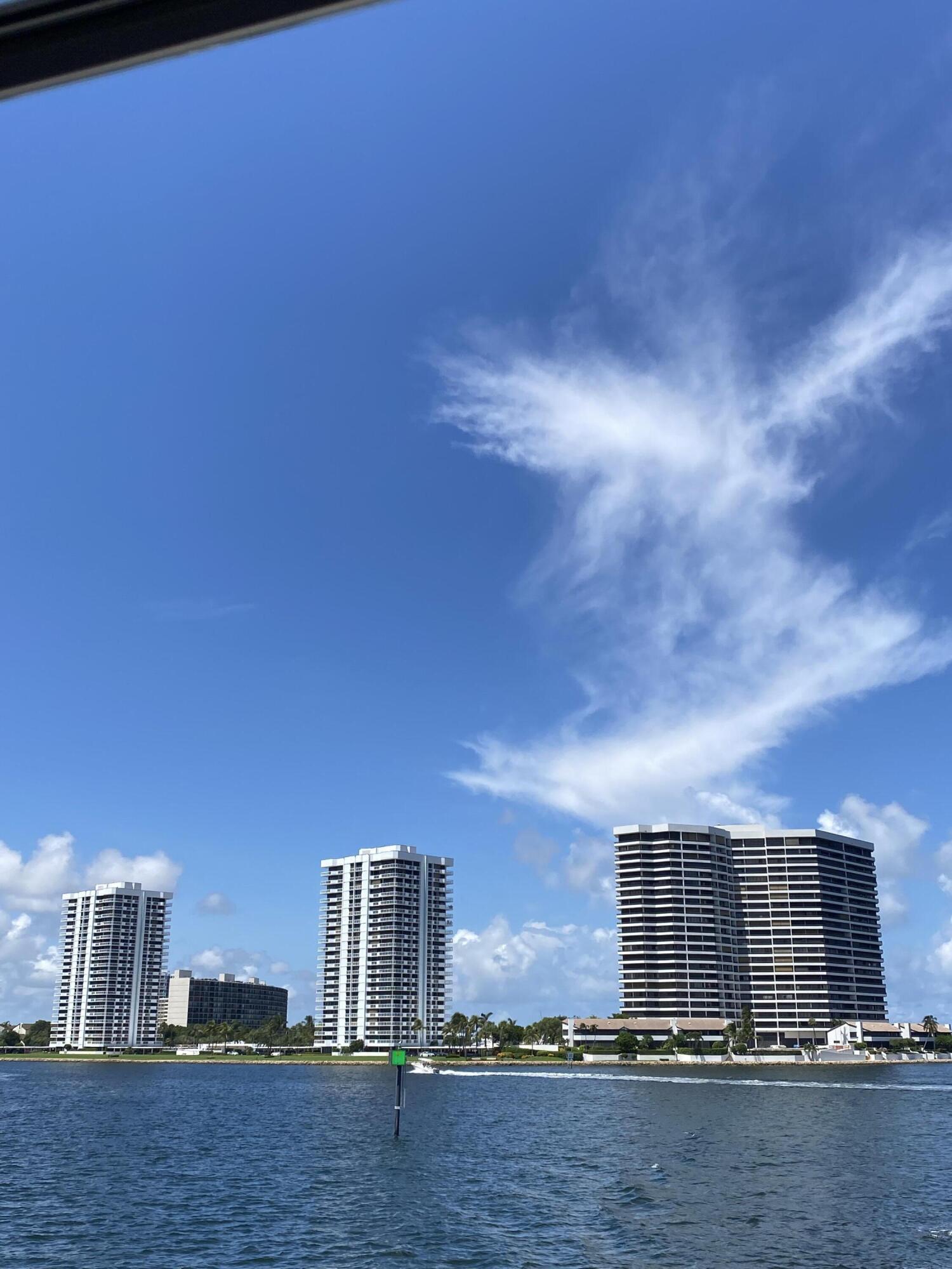 108 Lakeshore #338, North Palm Beach FL 33408