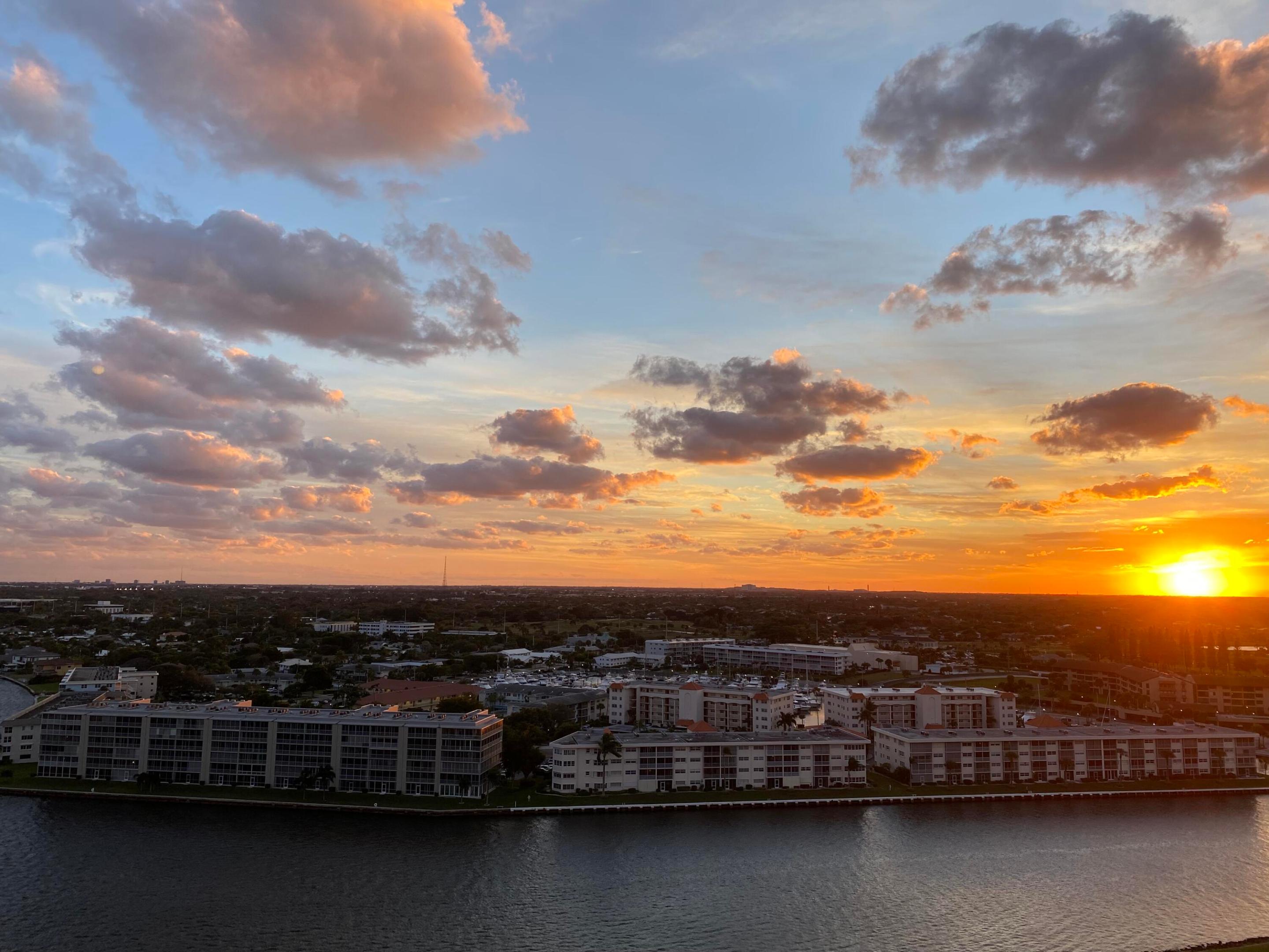 108 Lakeshore #338, North Palm Beach FL 33408