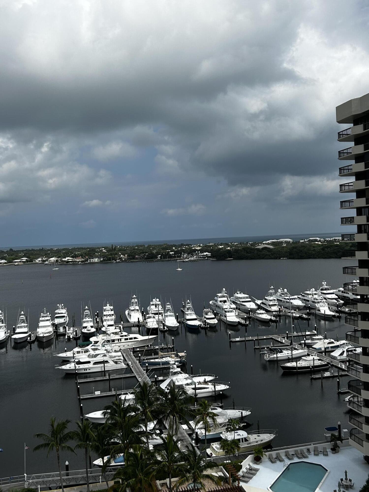 108 Lakeshore #338, North Palm Beach FL 33408