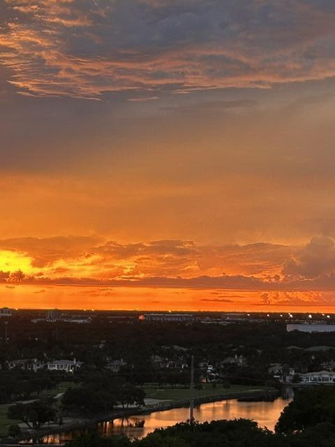 108 Lakeshore #338, North Palm Beach FL 33408