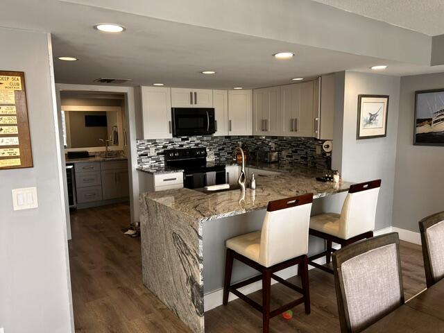 108 Lakeshore #338, North Palm Beach FL 33408