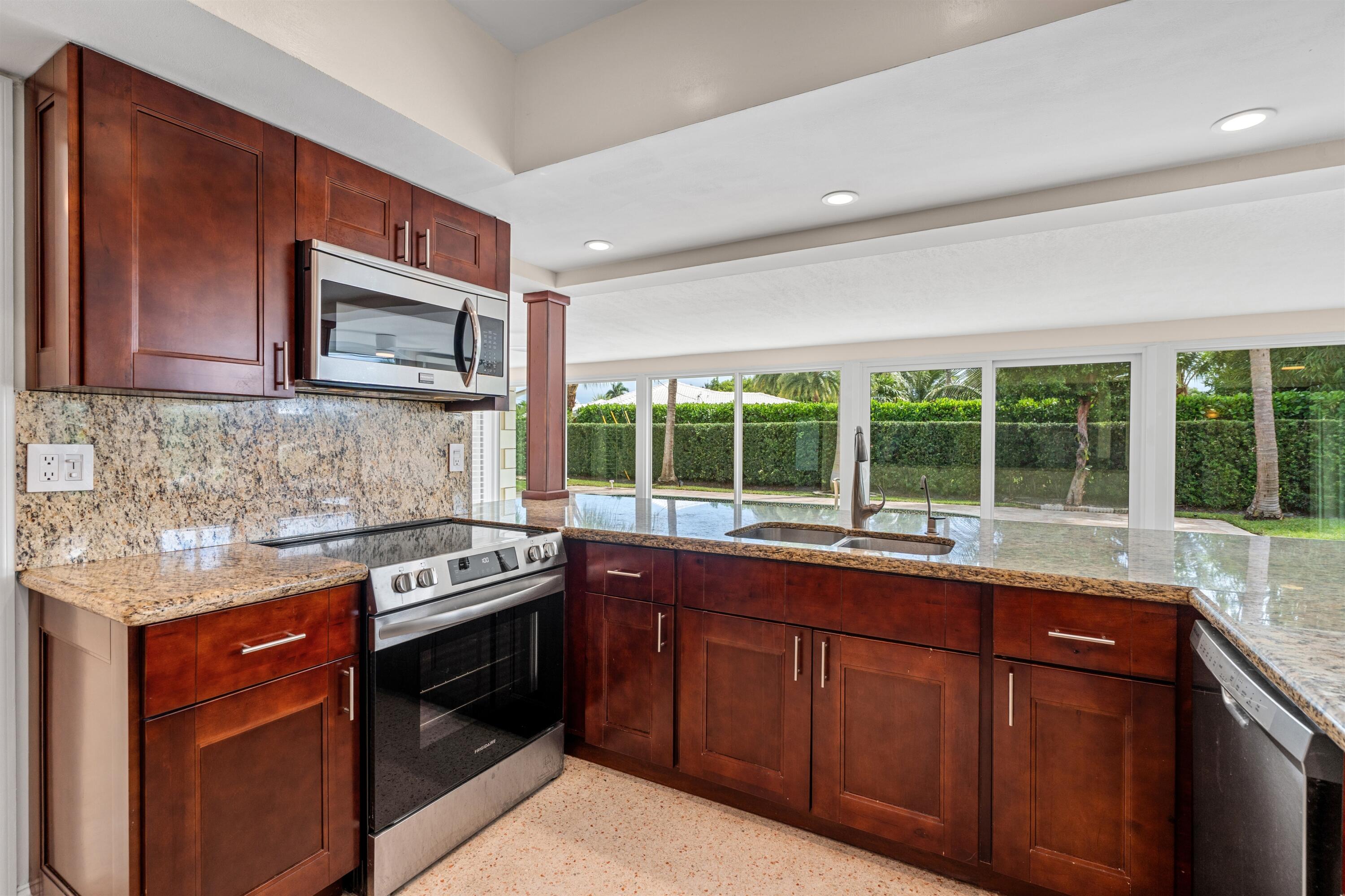 670 Juneberry, Boca Raton FL 33486