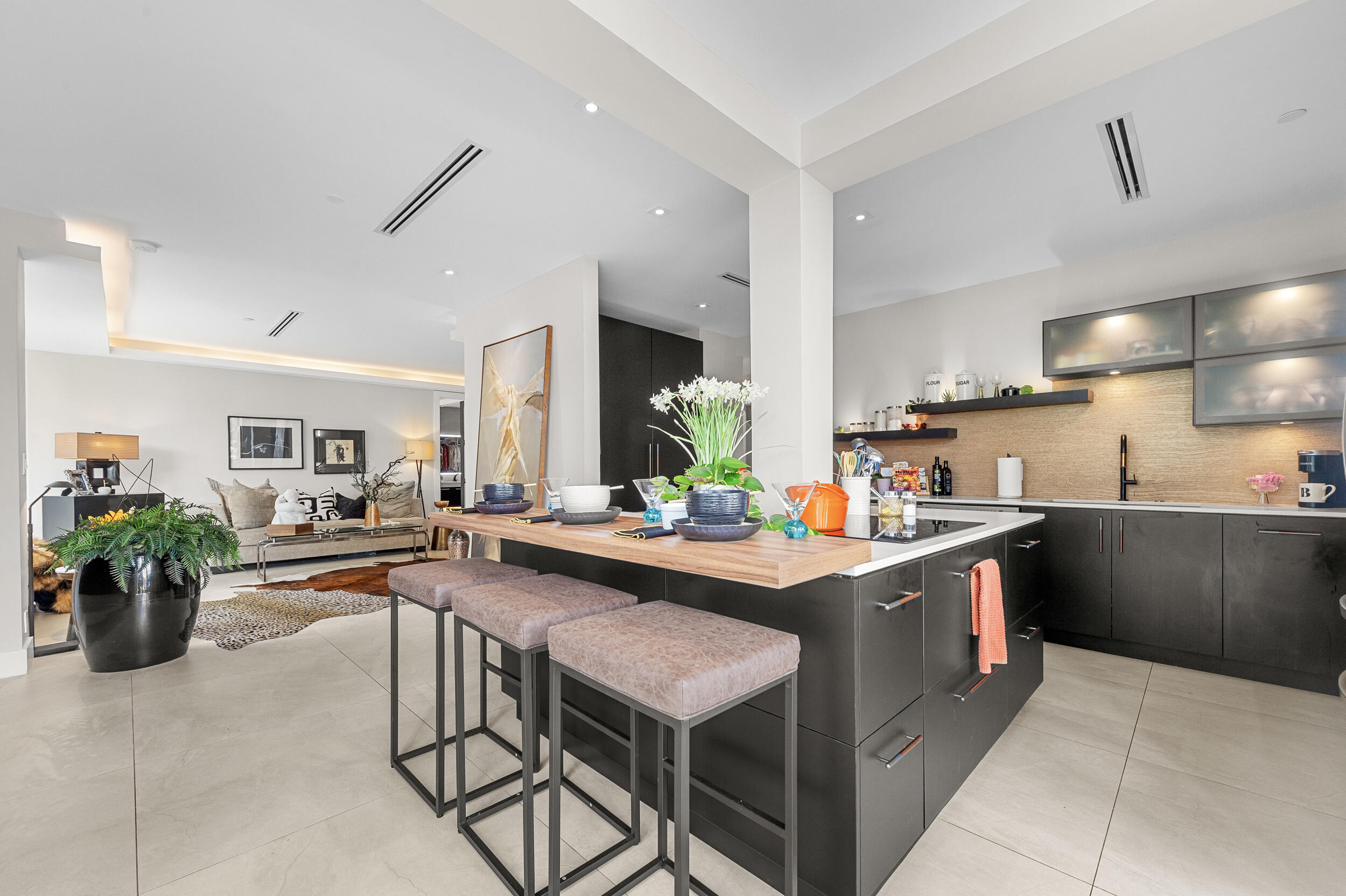 7819 Lakeside #814, Boca Raton FL 33434
