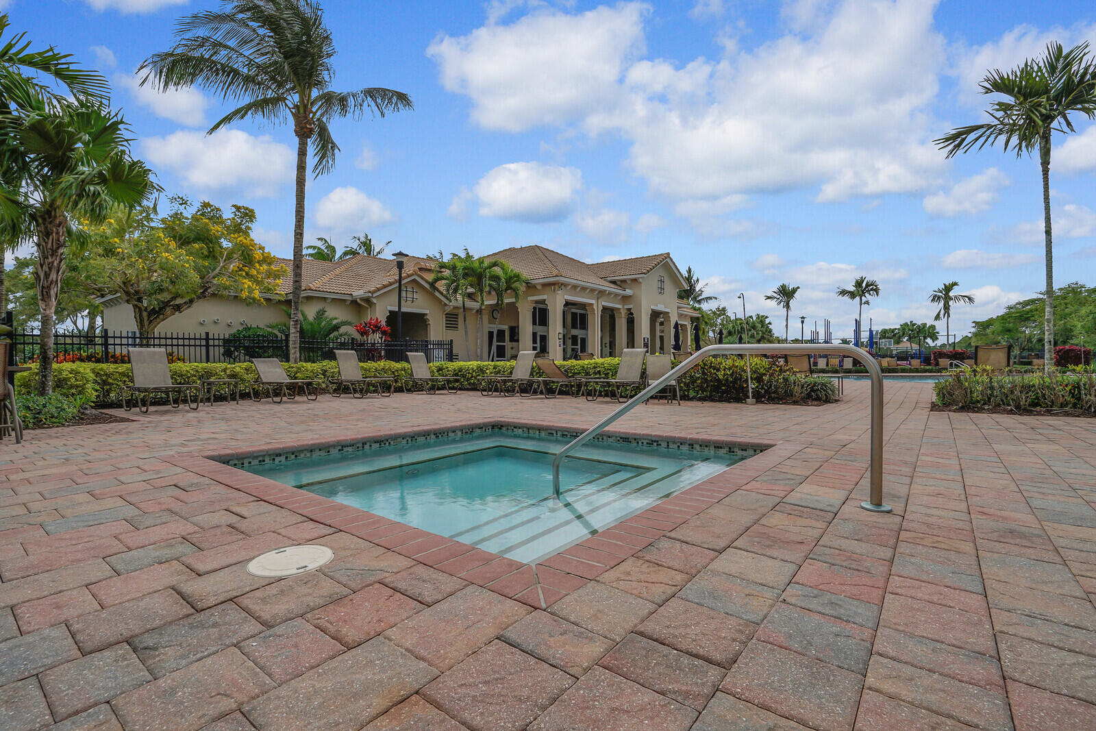 212 Behring, Jupiter FL 33458