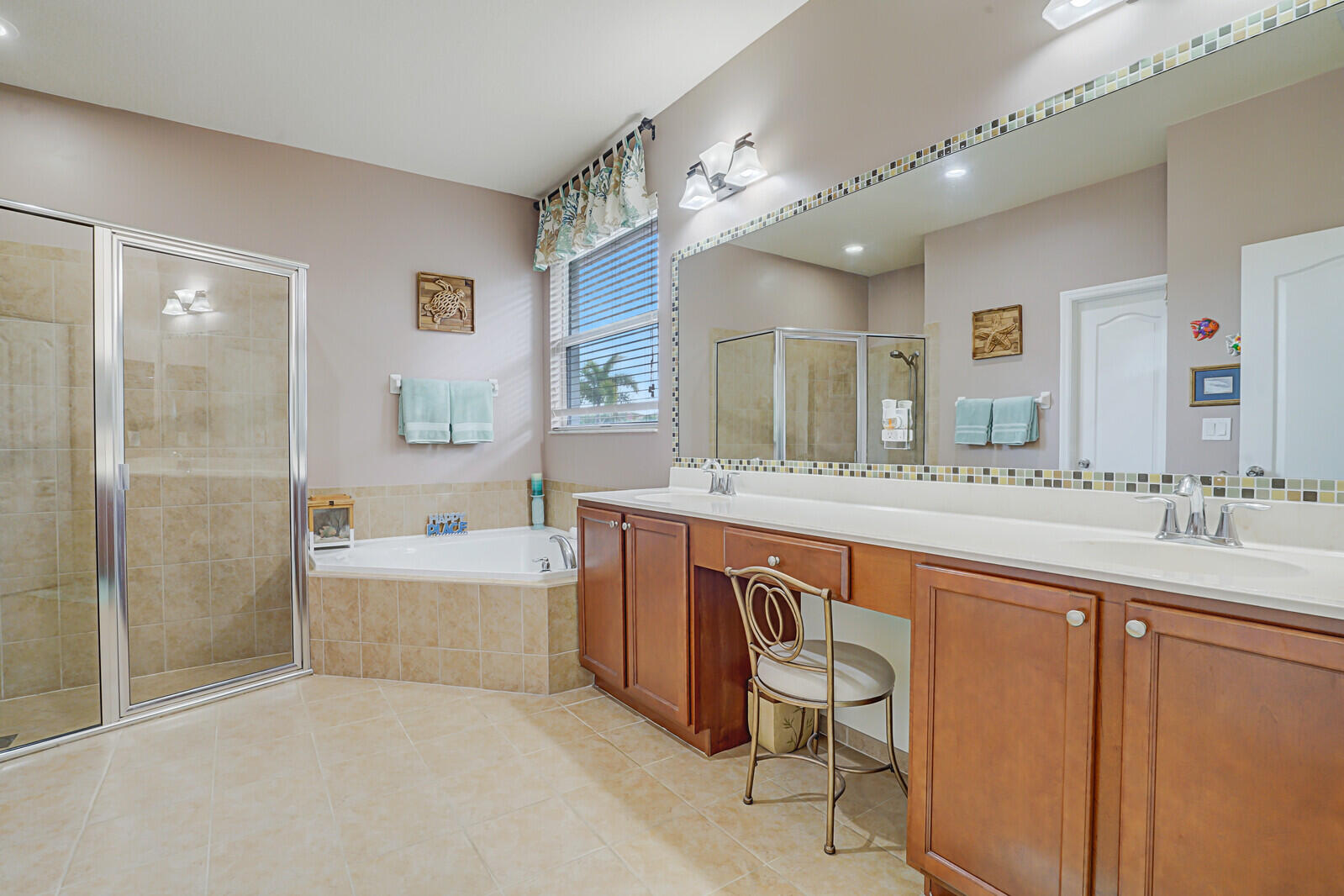 212 Behring, Jupiter FL 33458