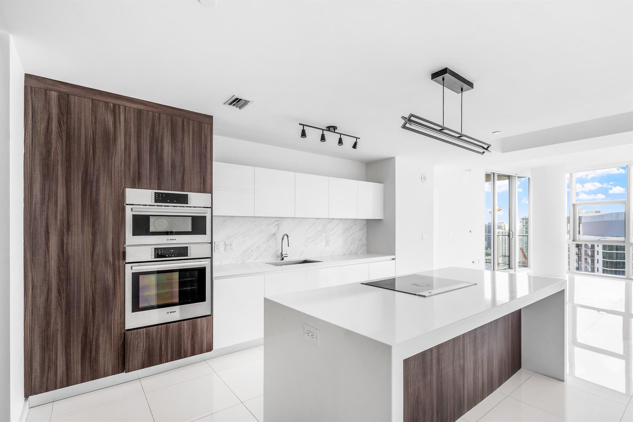 851 NE 1st Avenue #4111, Miami FL 33132