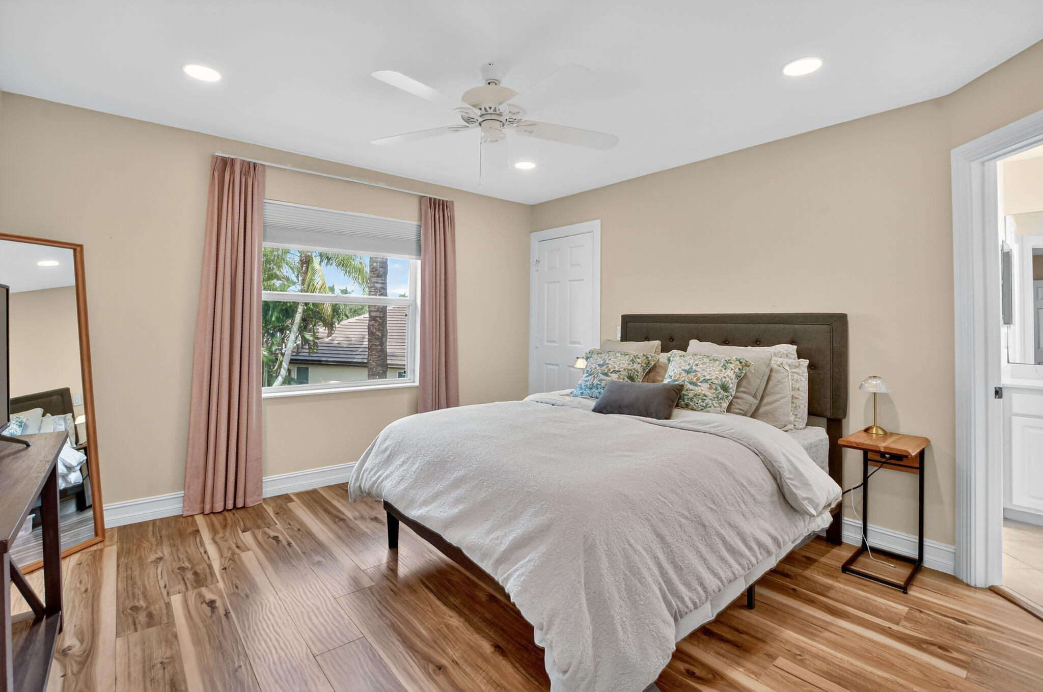 21383 Falls Ridge, Boca Raton FL 33428