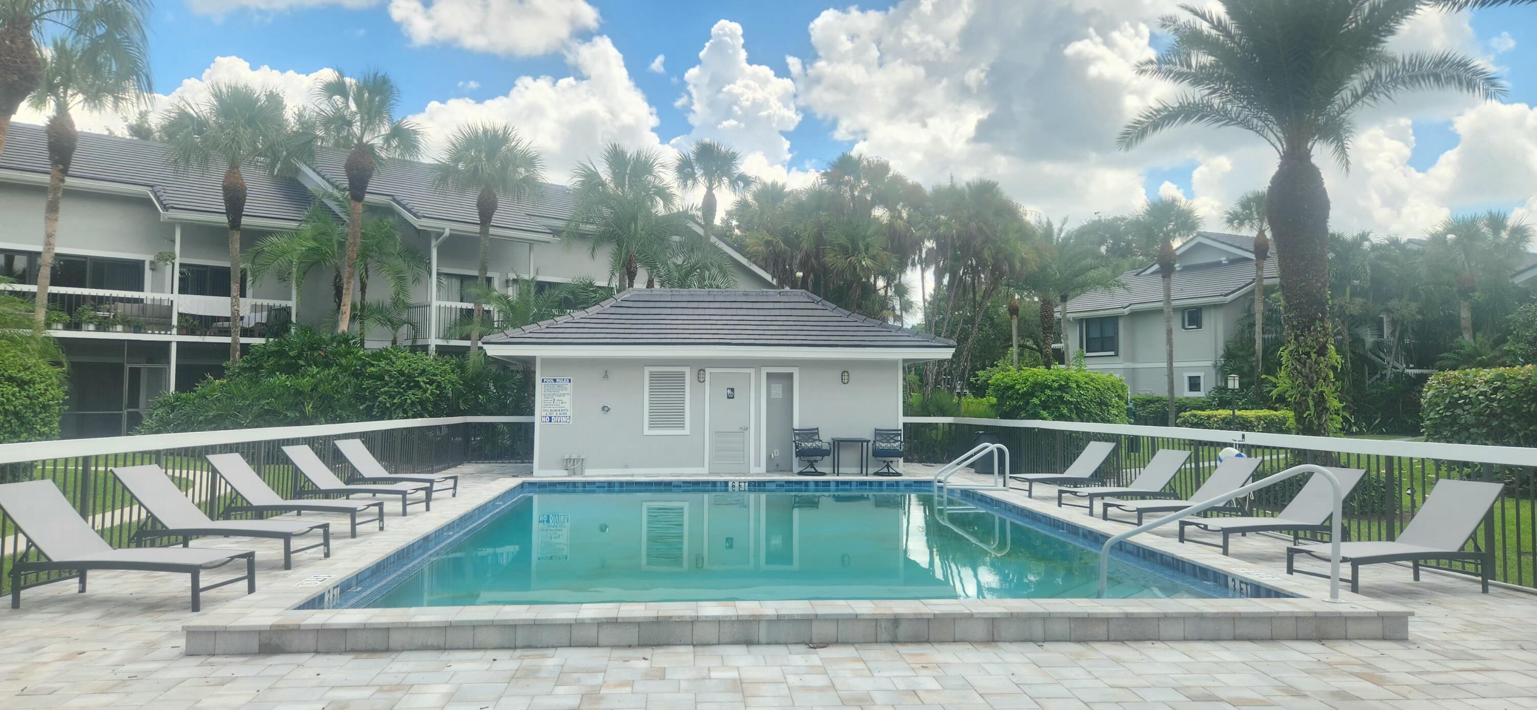 11863 Wimbledon #416, Wellington FL 33414