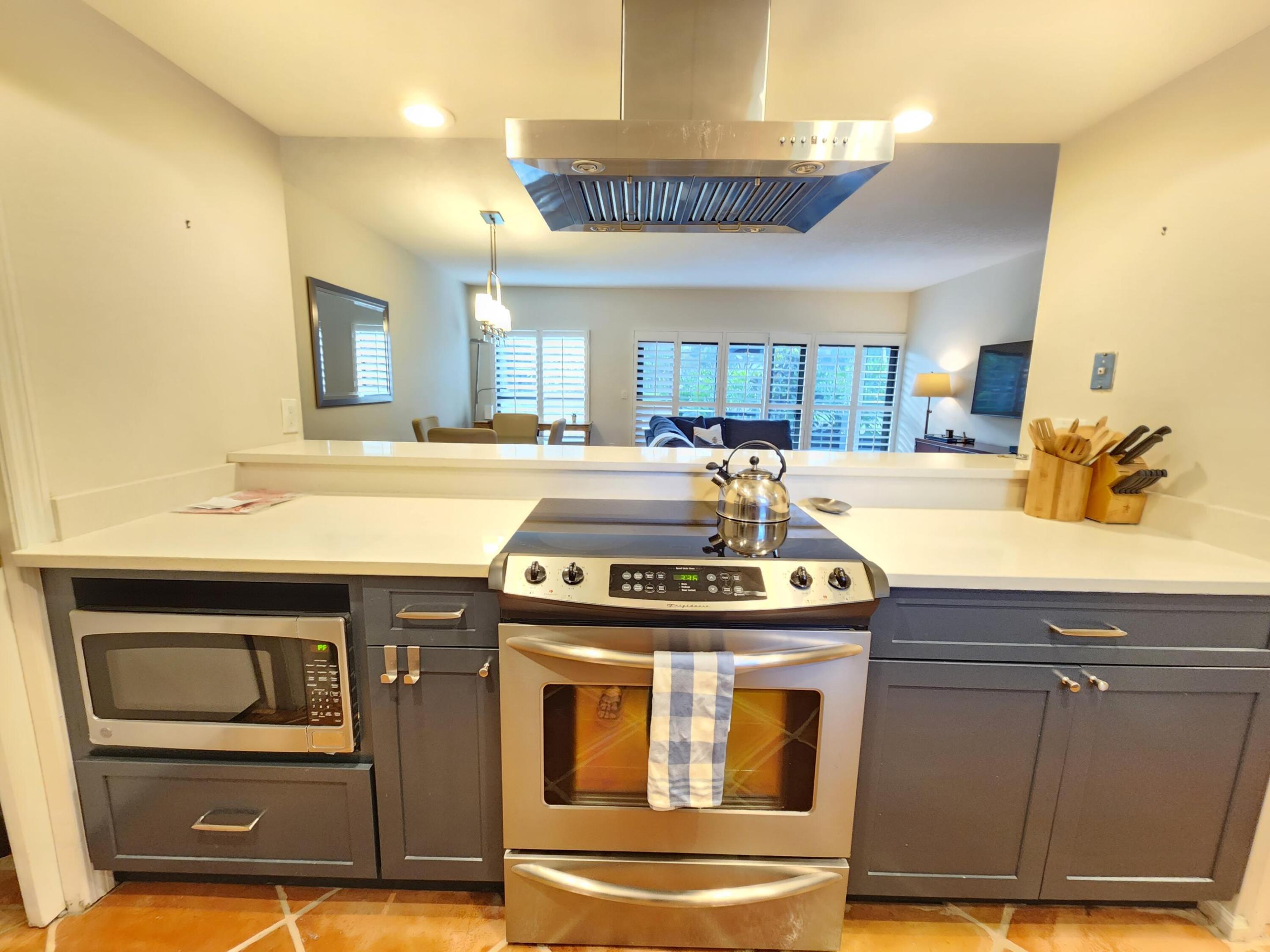 11863 Wimbledon #416, Wellington FL 33414