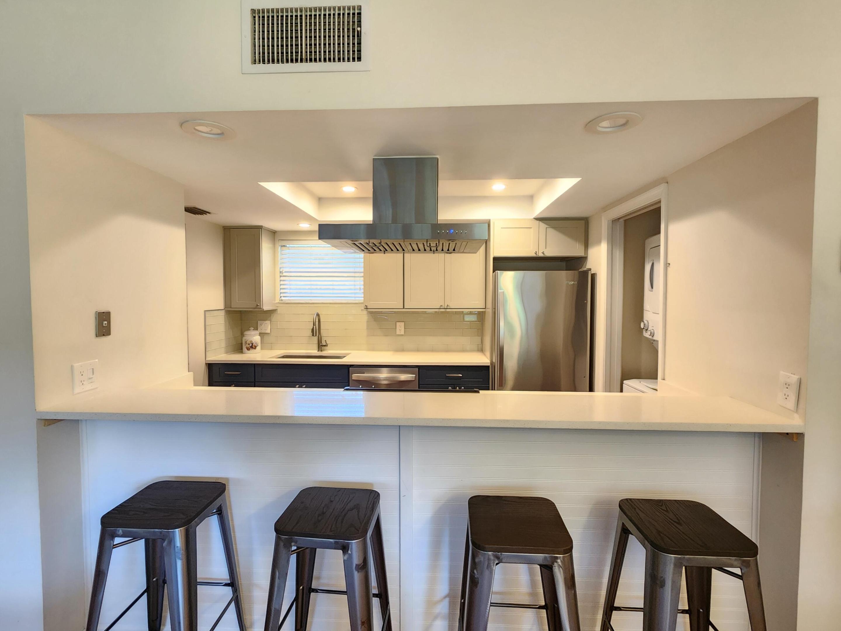 11863 Wimbledon #416, Wellington FL 33414