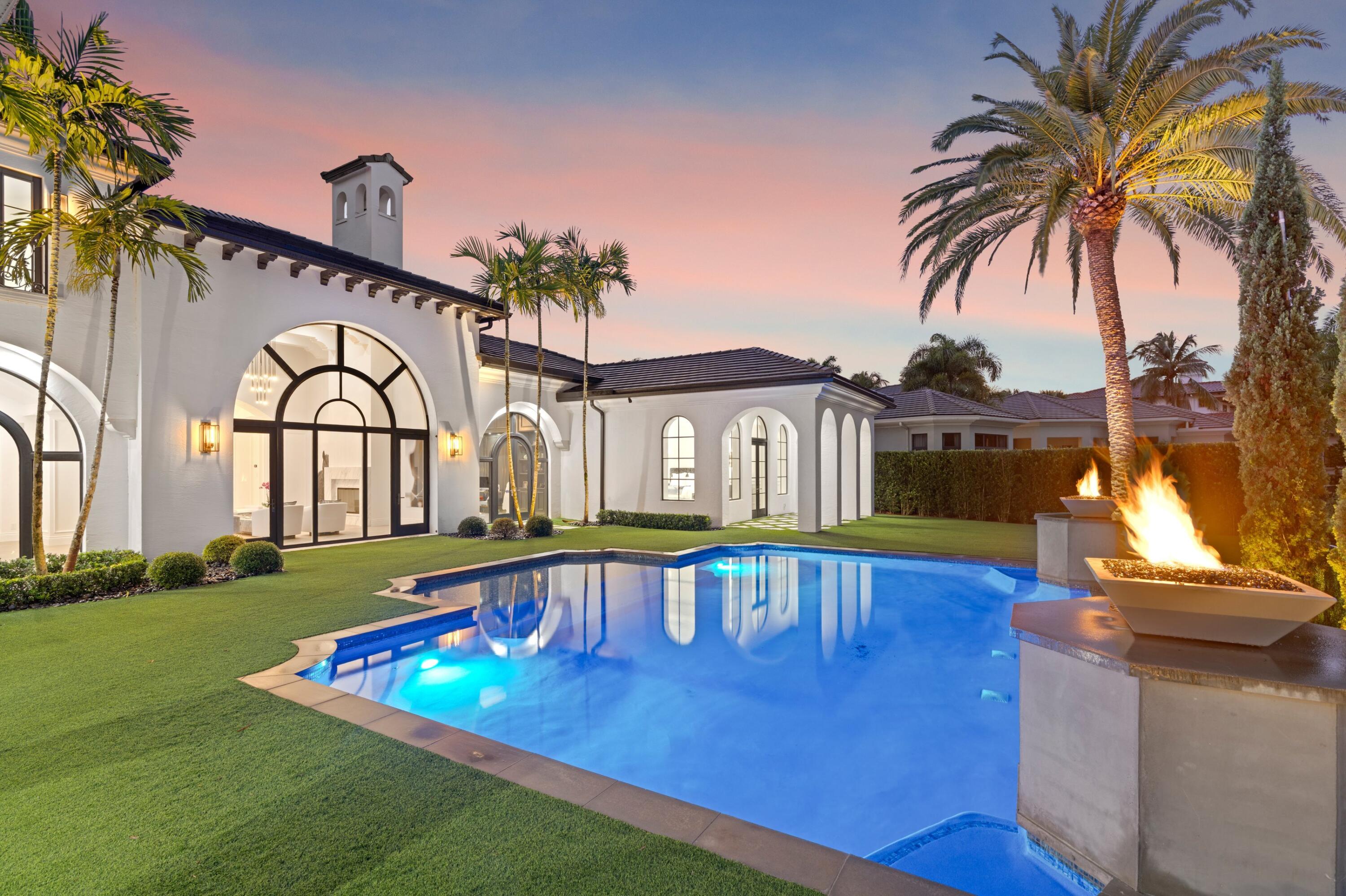 111 Via Palacio, Palm Beach Gardens FL 33418