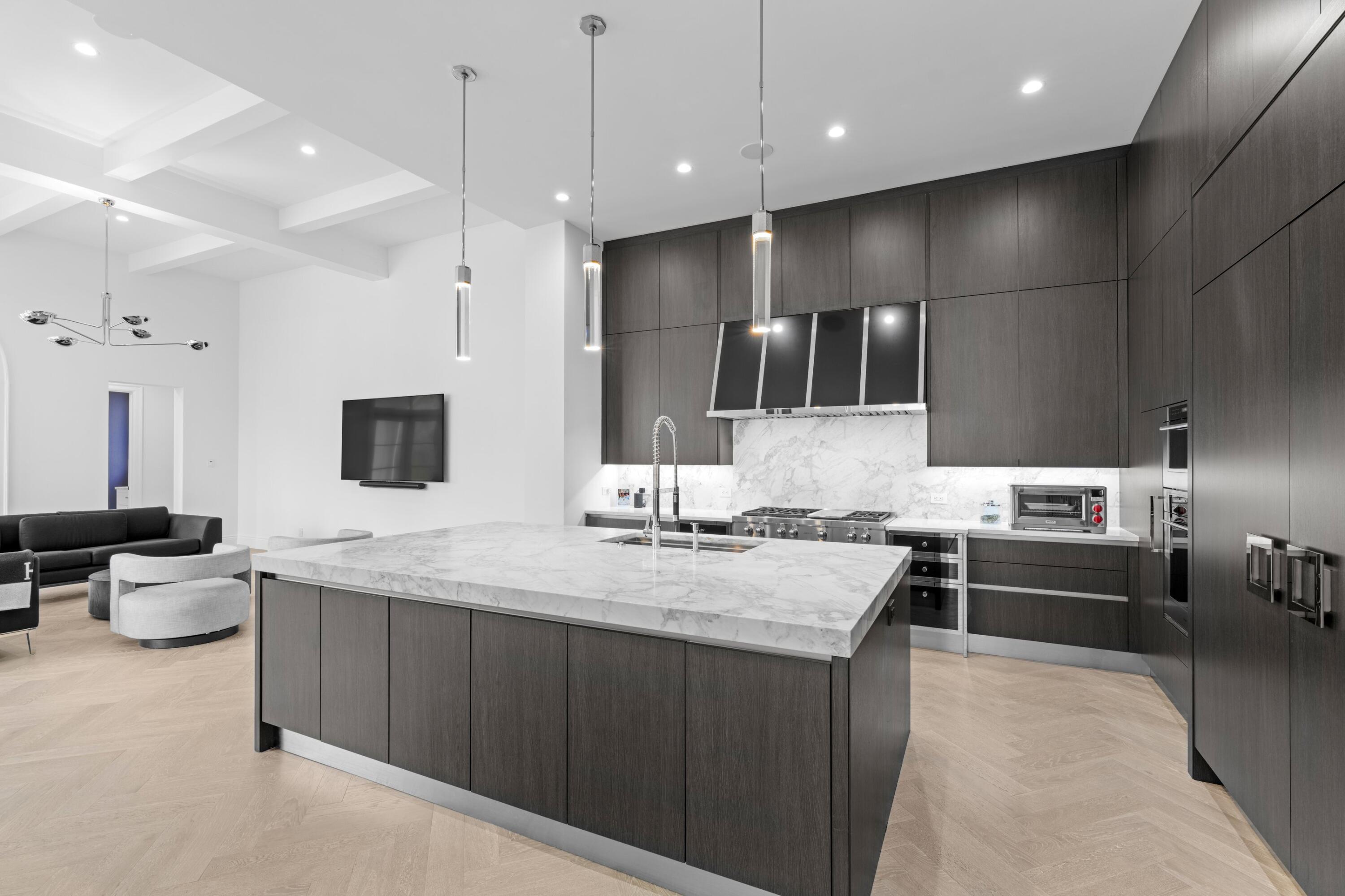 111 Via Palacio, Palm Beach Gardens FL 33418