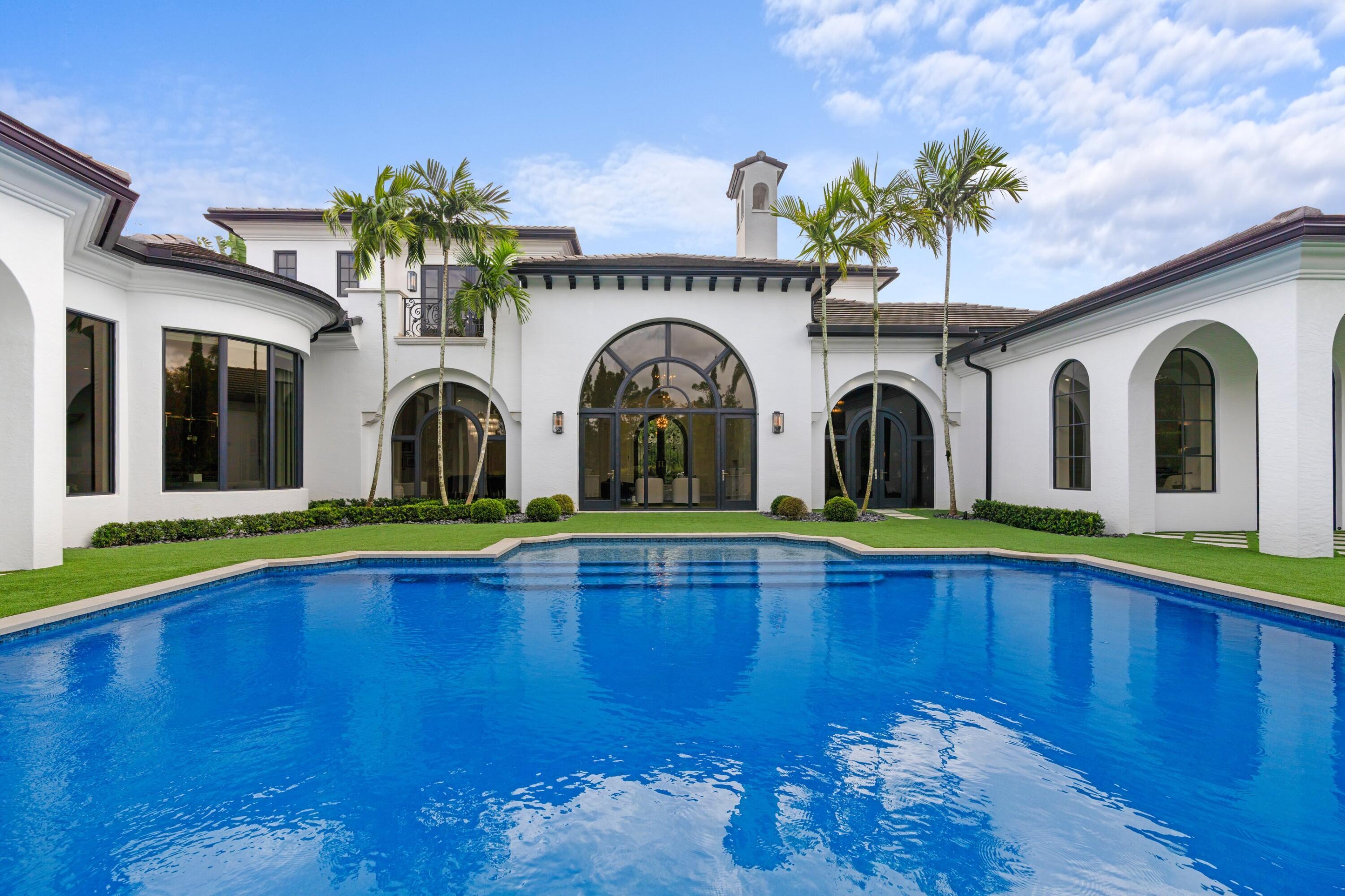 111 Via Palacio, Palm Beach Gardens FL 33418