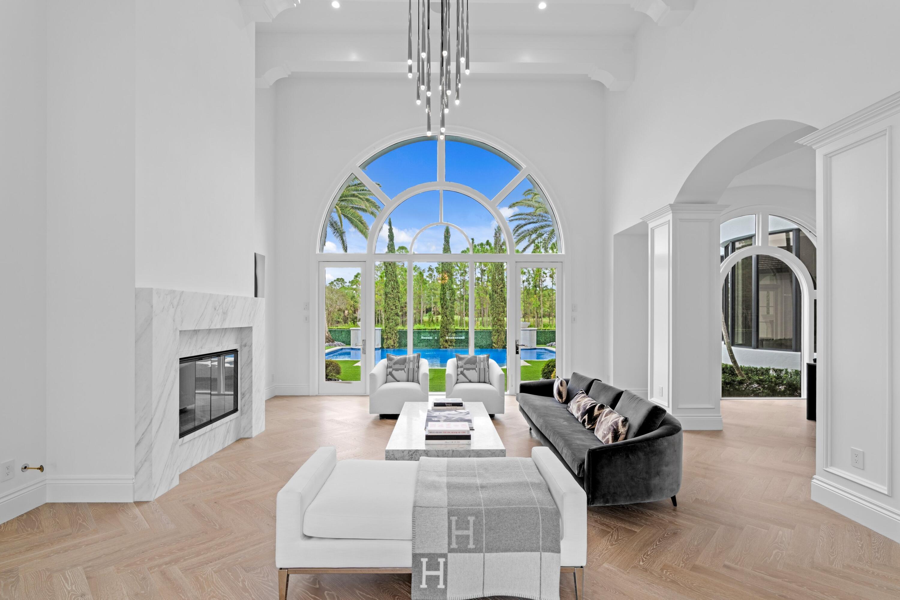 111 Via Palacio, Palm Beach Gardens FL 33418