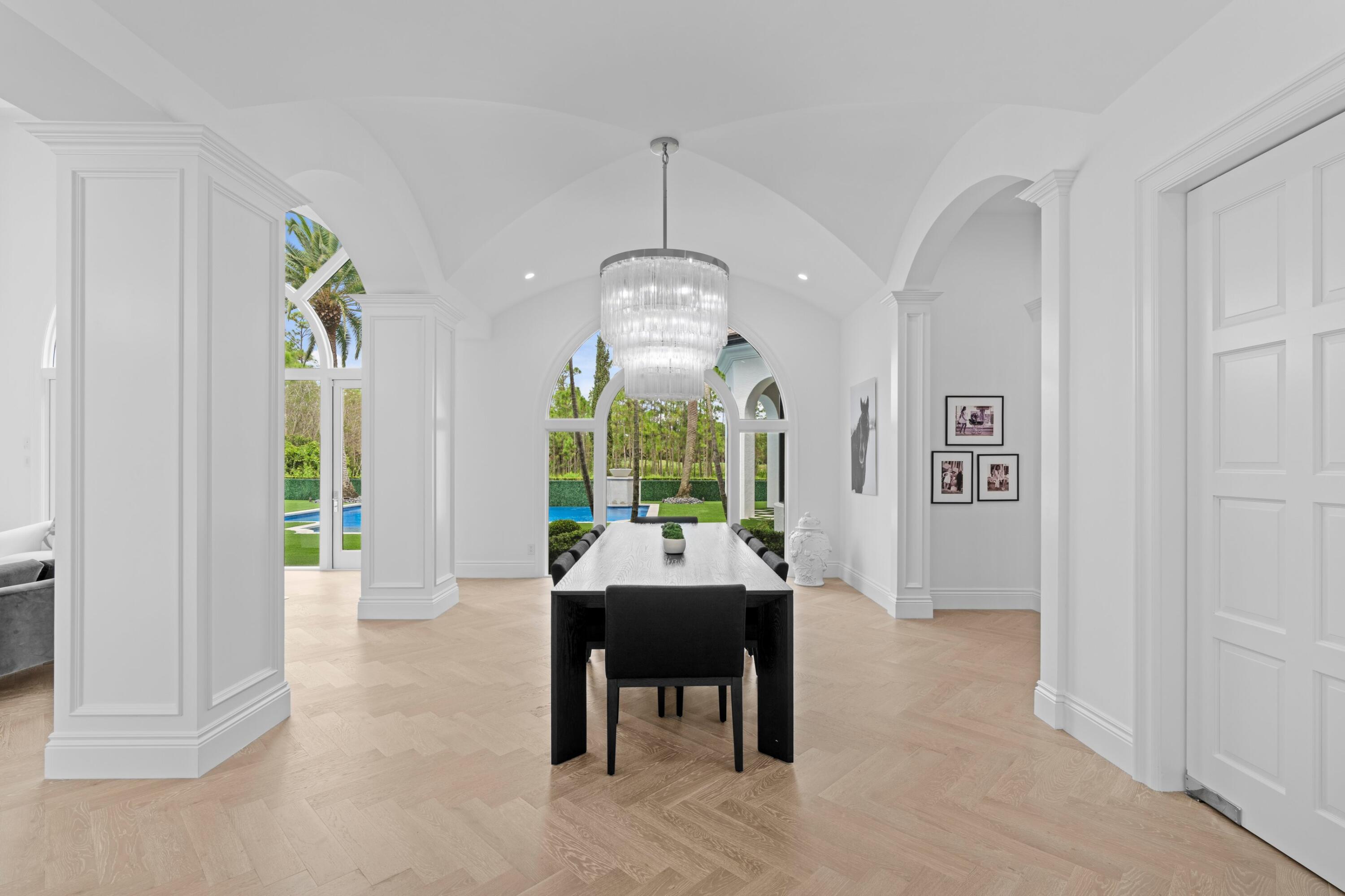 111 Via Palacio, Palm Beach Gardens FL 33418