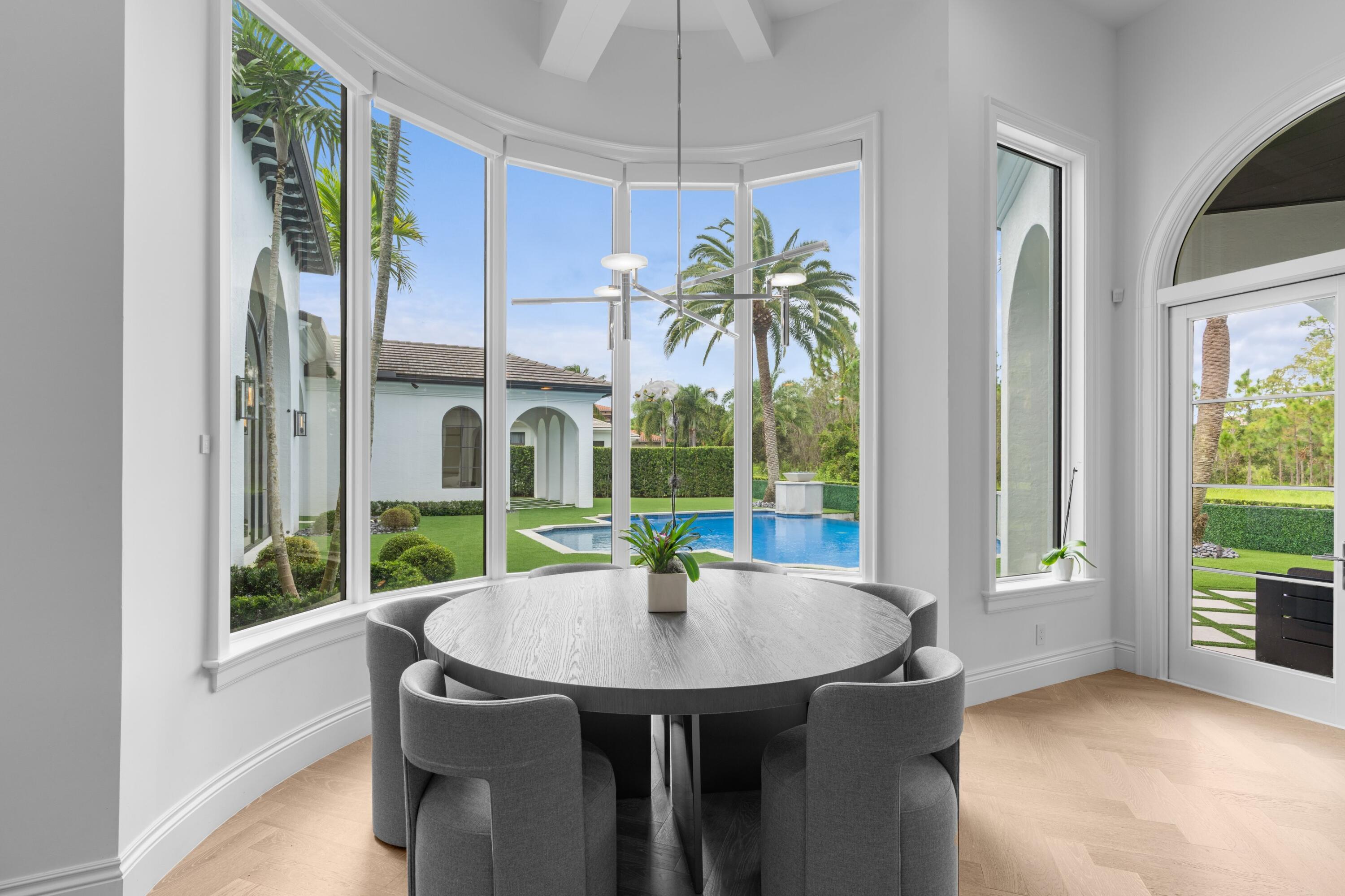 111 Via Palacio, Palm Beach Gardens FL 33418