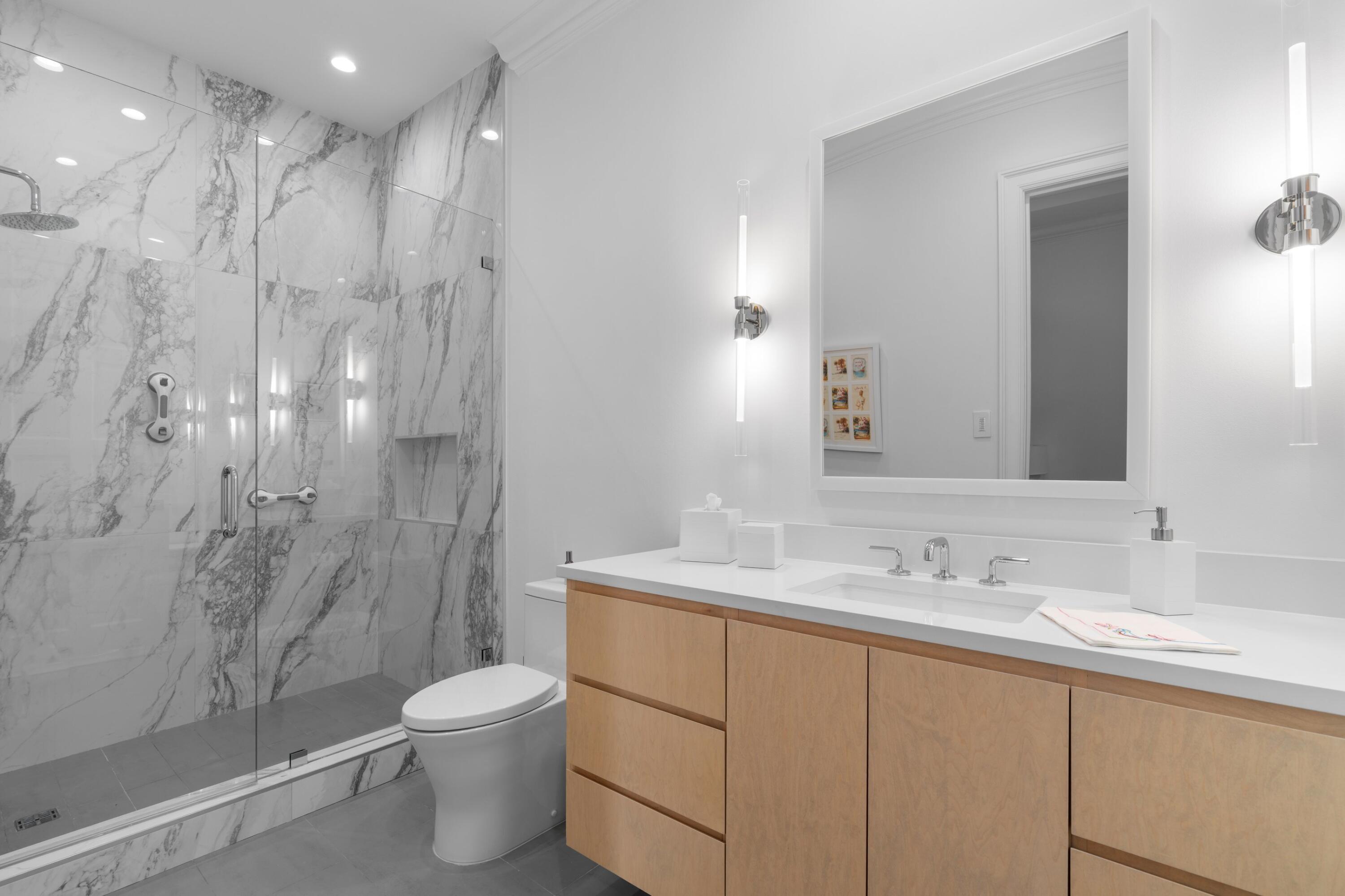111 Via Palacio, Palm Beach Gardens FL 33418
