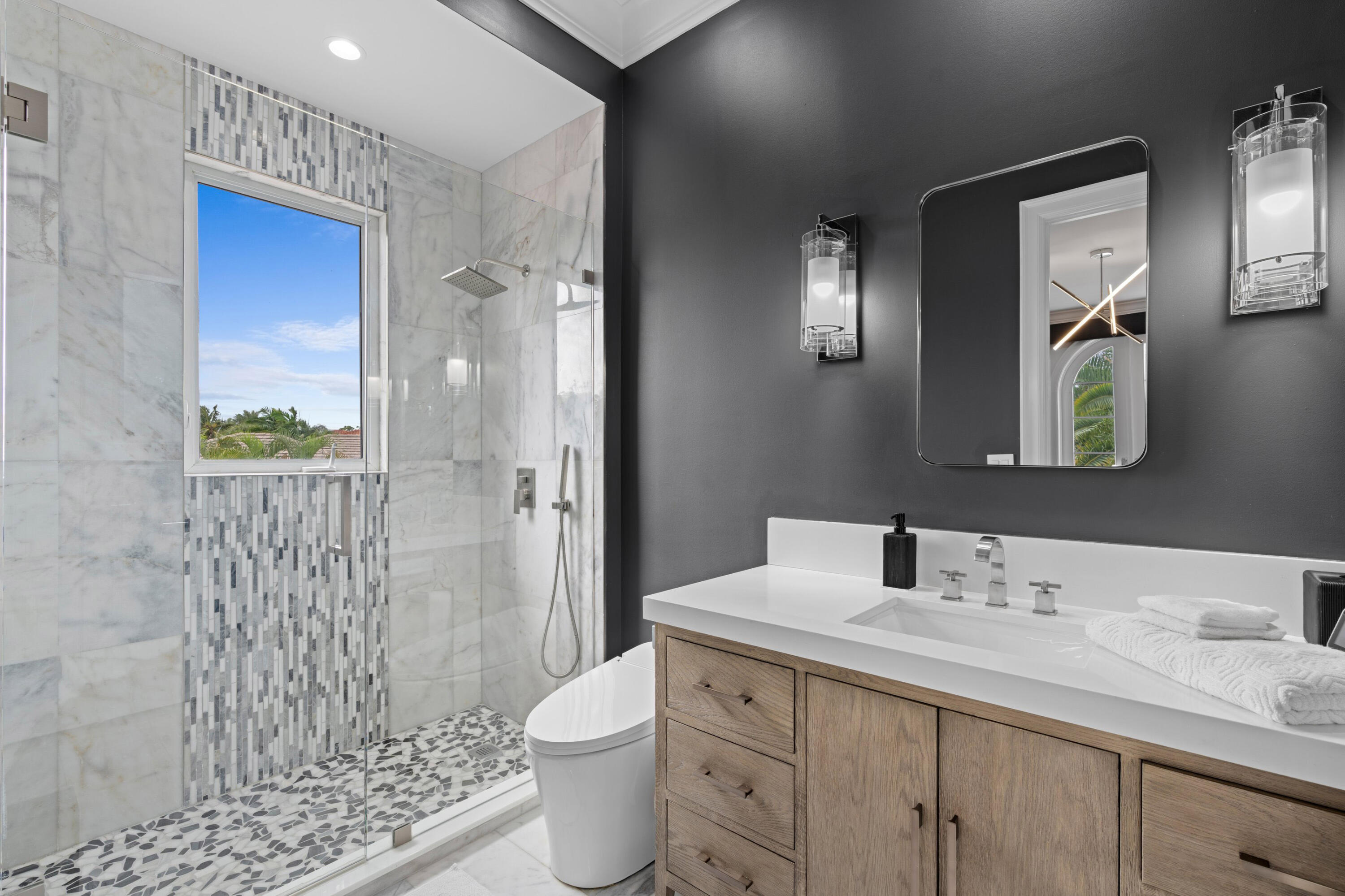 111 Via Palacio, Palm Beach Gardens FL 33418