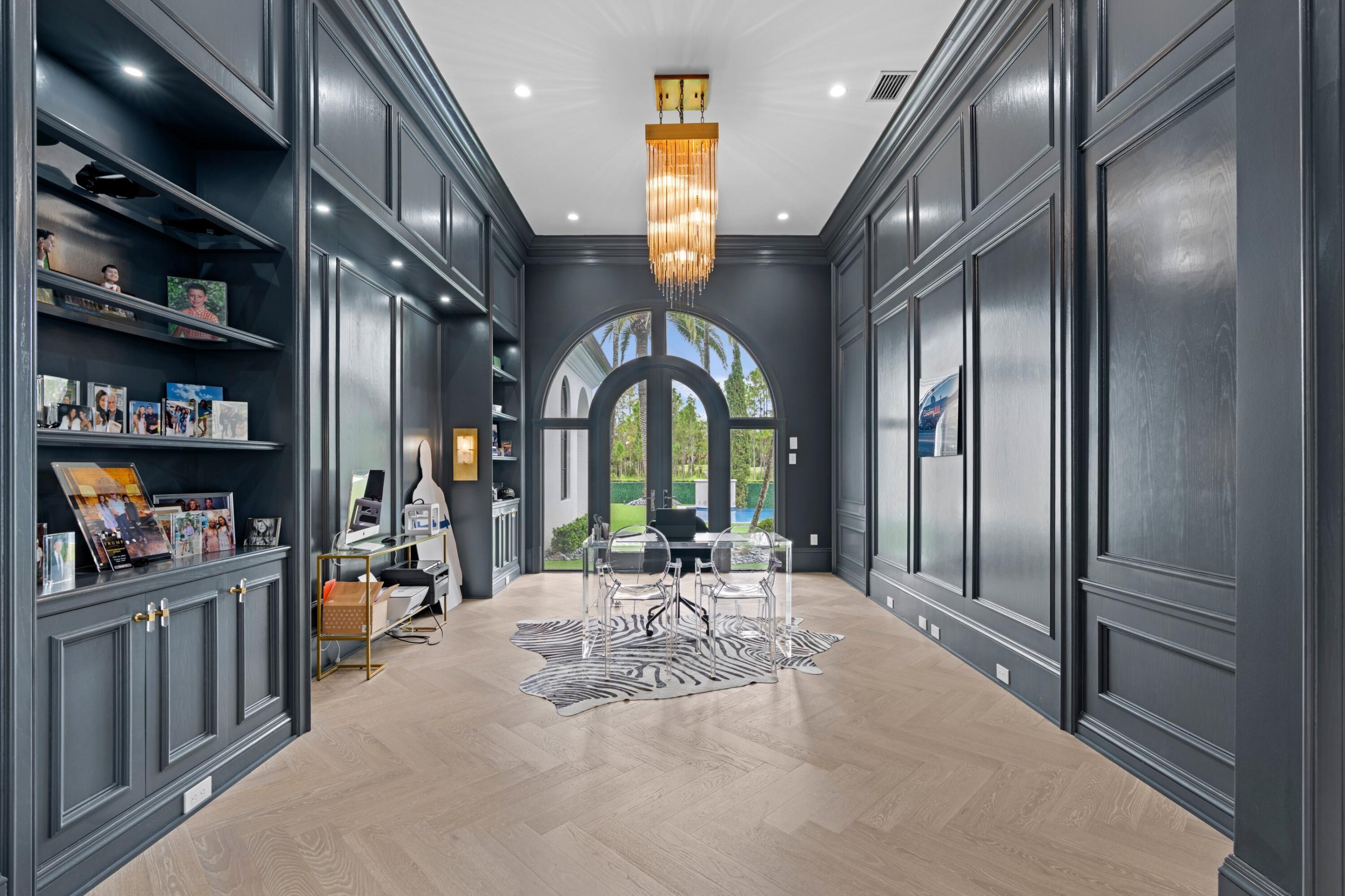111 Via Palacio, Palm Beach Gardens FL 33418
