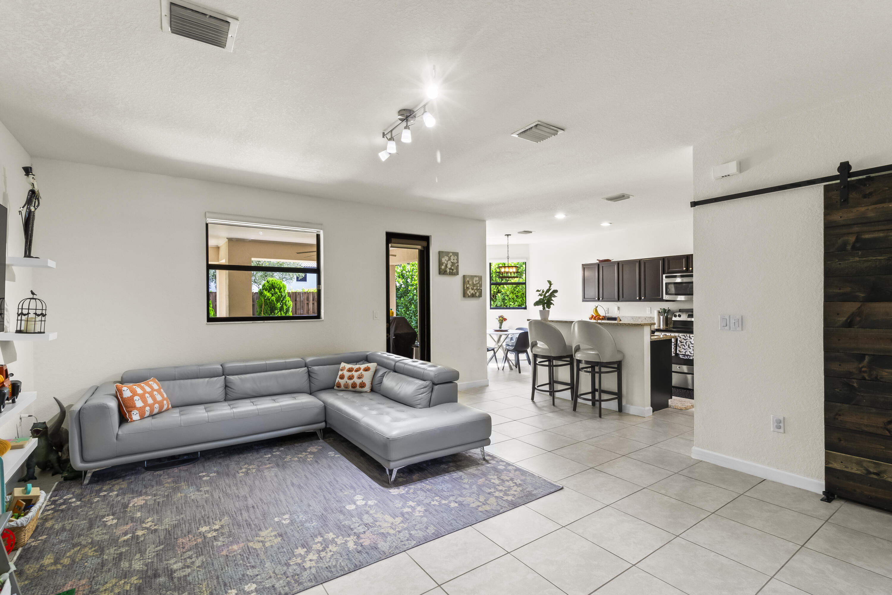 11823 SW 151st, Miami FL 33196