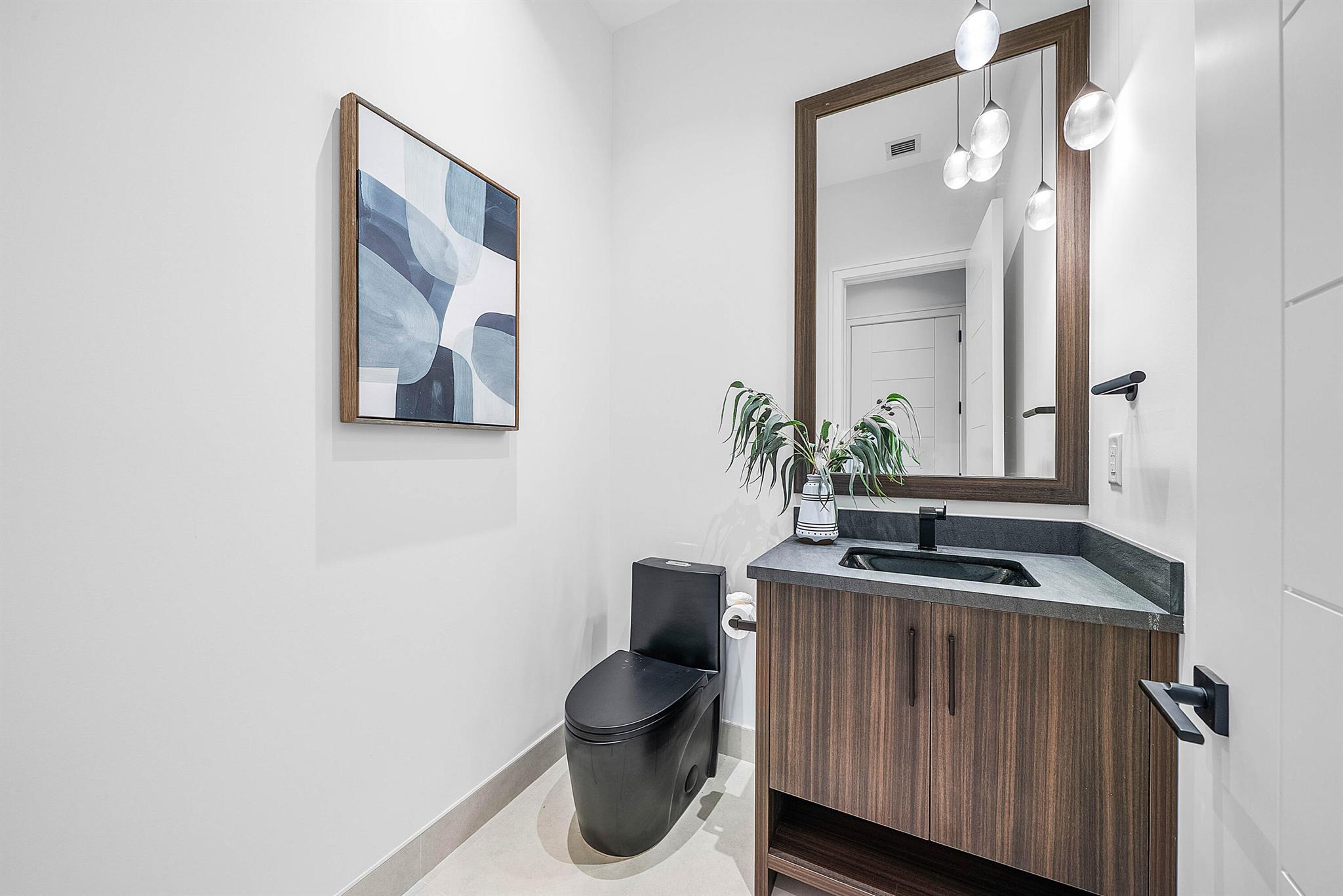 1560 SW 6th Avenue, Boca Raton FL 33486