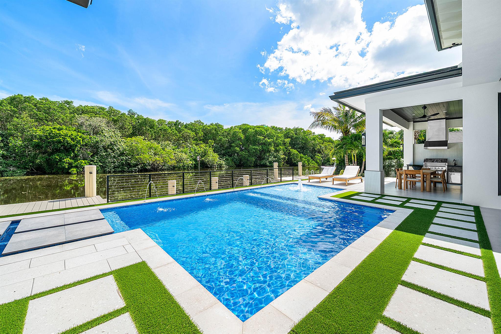 1560 SW 6th Avenue, Boca Raton FL 33486