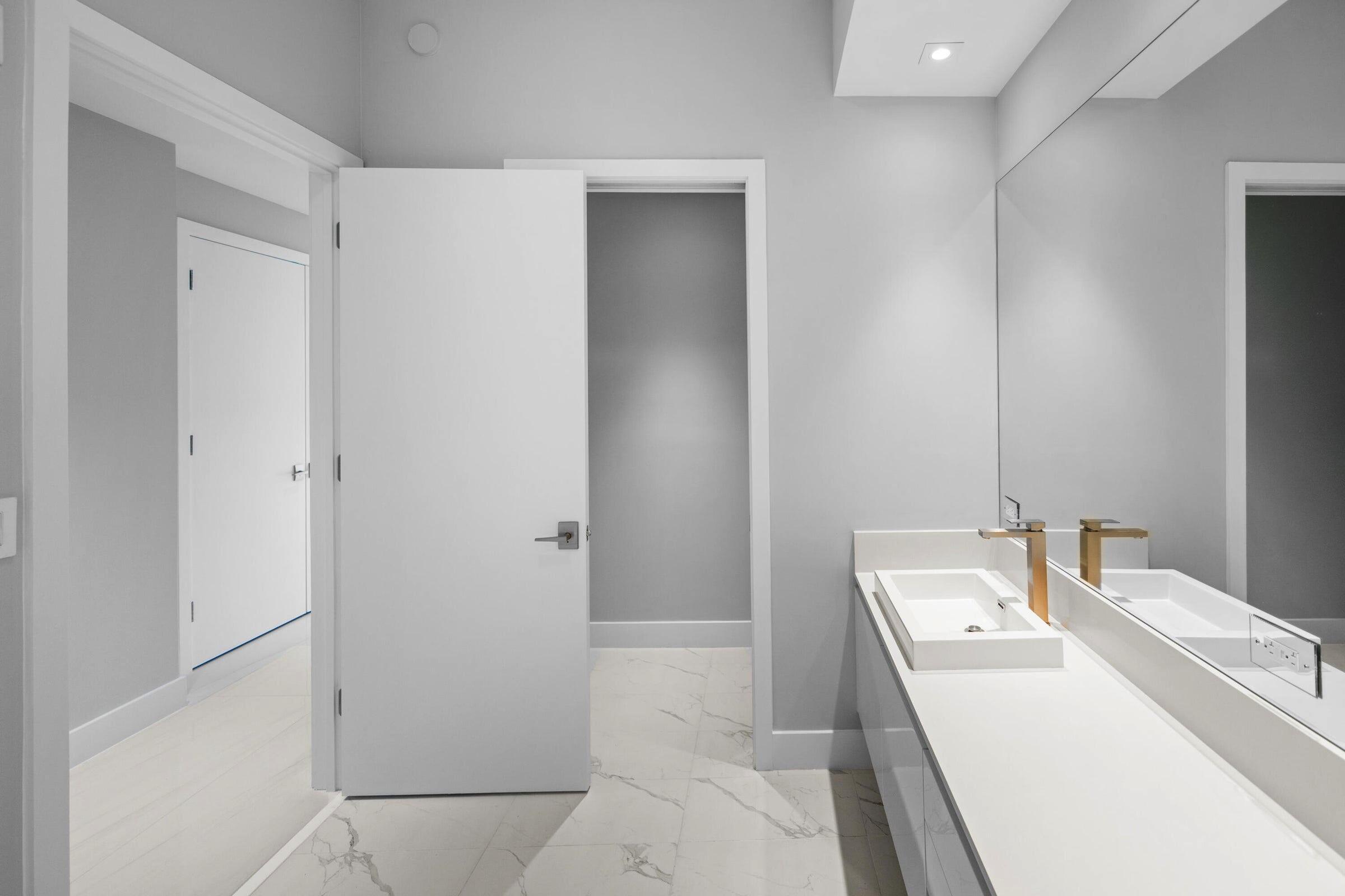 3100 N Ocean #H-1508, Singer Island FL 33404