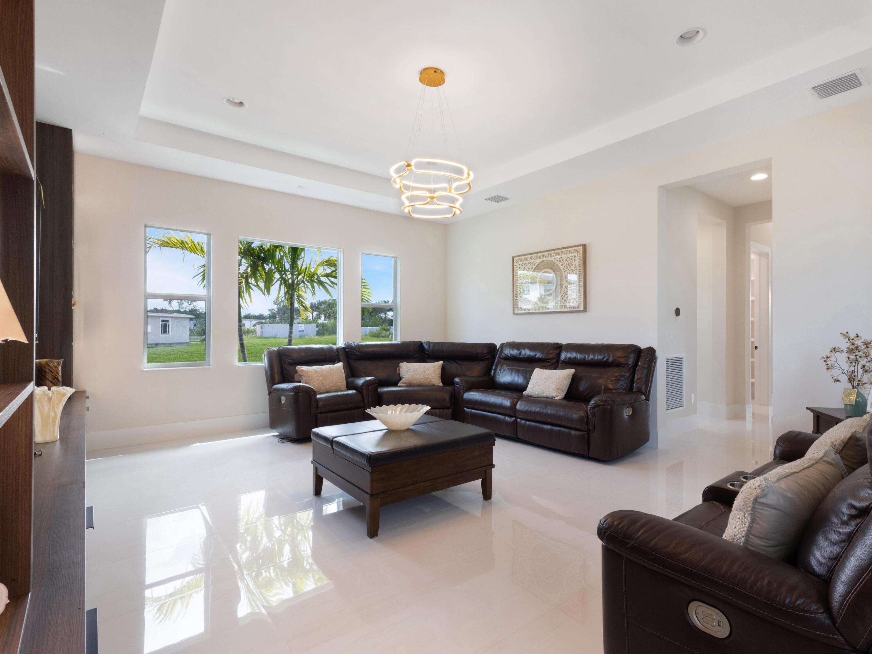 9124 Coral Isles, Palm Beach Gardens FL 33412