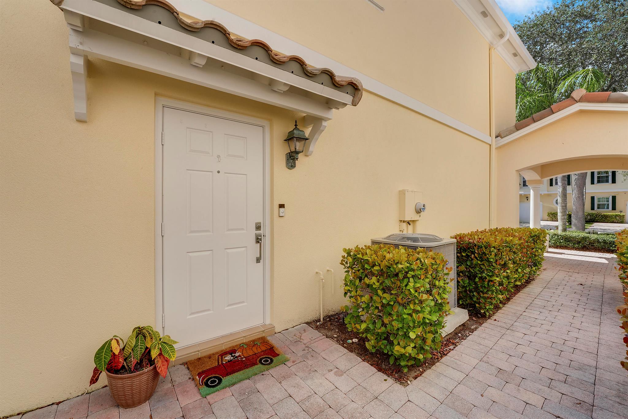 454 Capistrano Drive, Palm Beach Gardens FL 33410