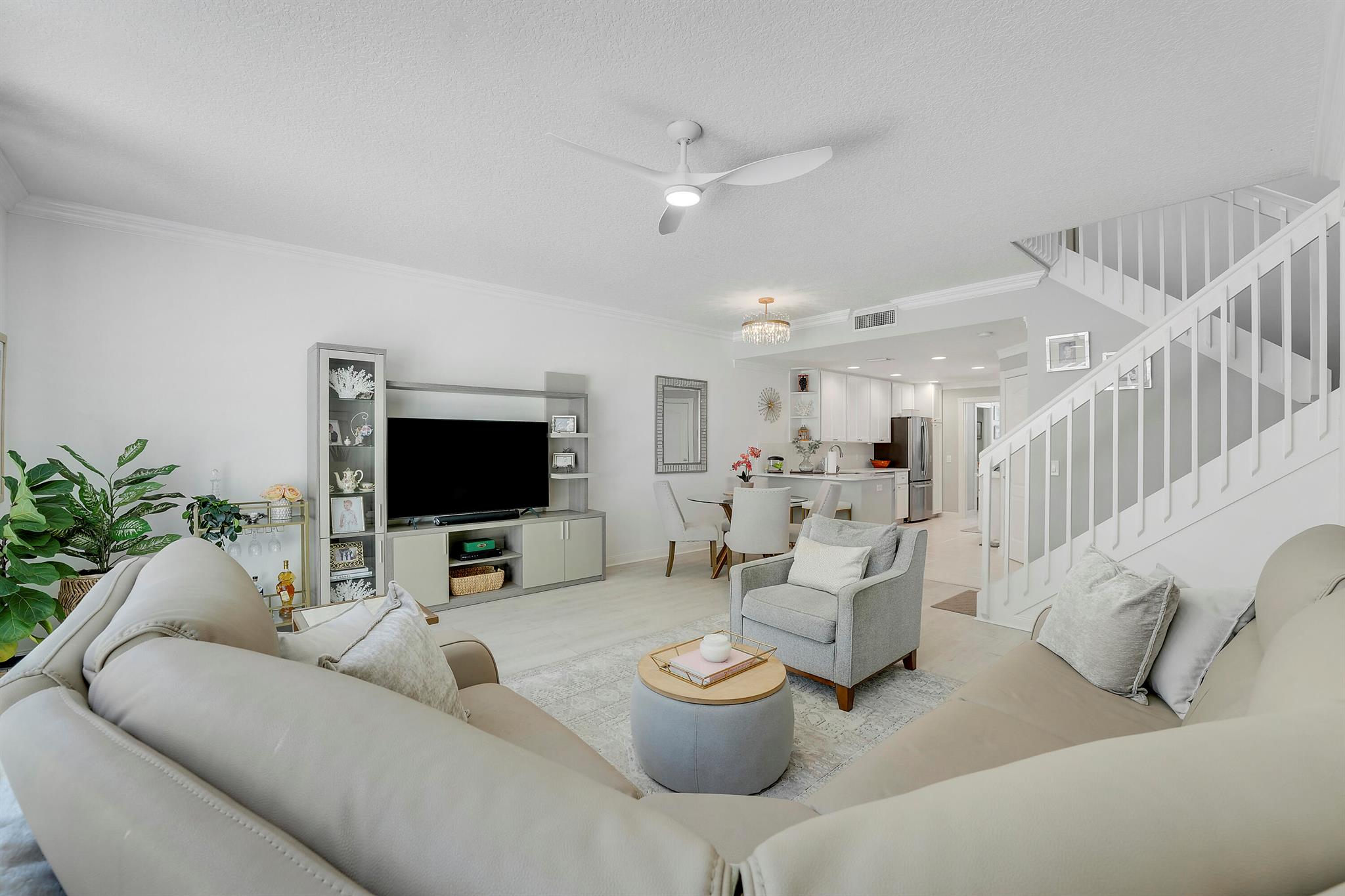 454 Capistrano Drive, Palm Beach Gardens FL 33410