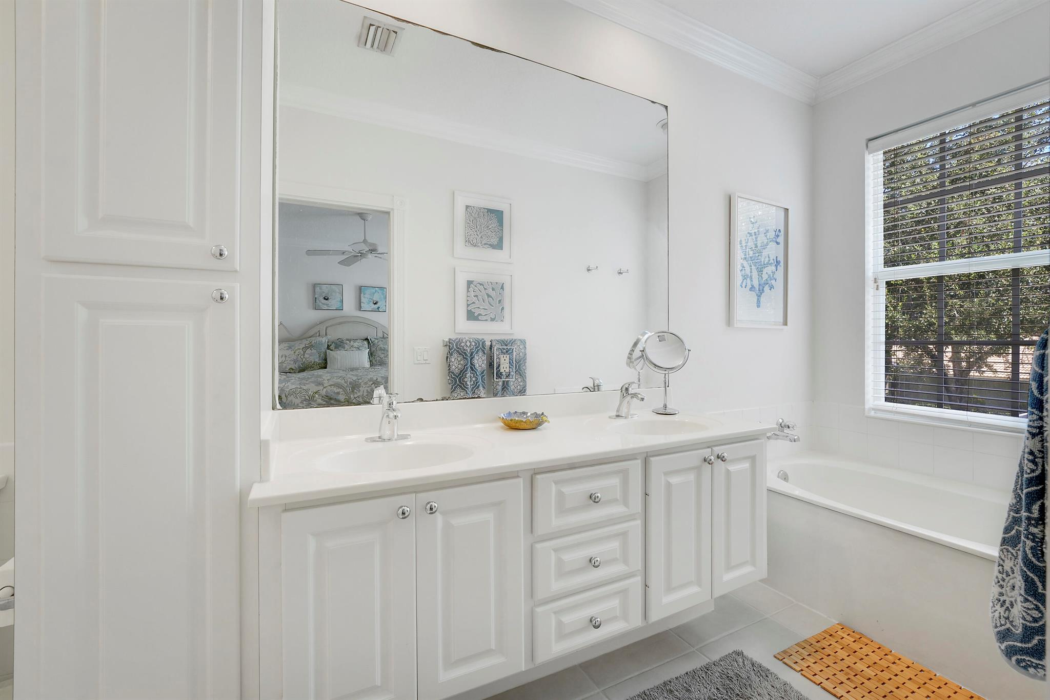 454 Capistrano Drive, Palm Beach Gardens FL 33410