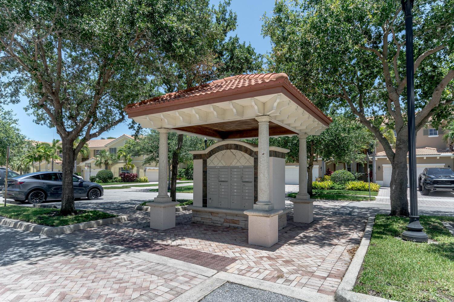 4655 Cadiz Circle, Palm Beach Gardens FL 33418