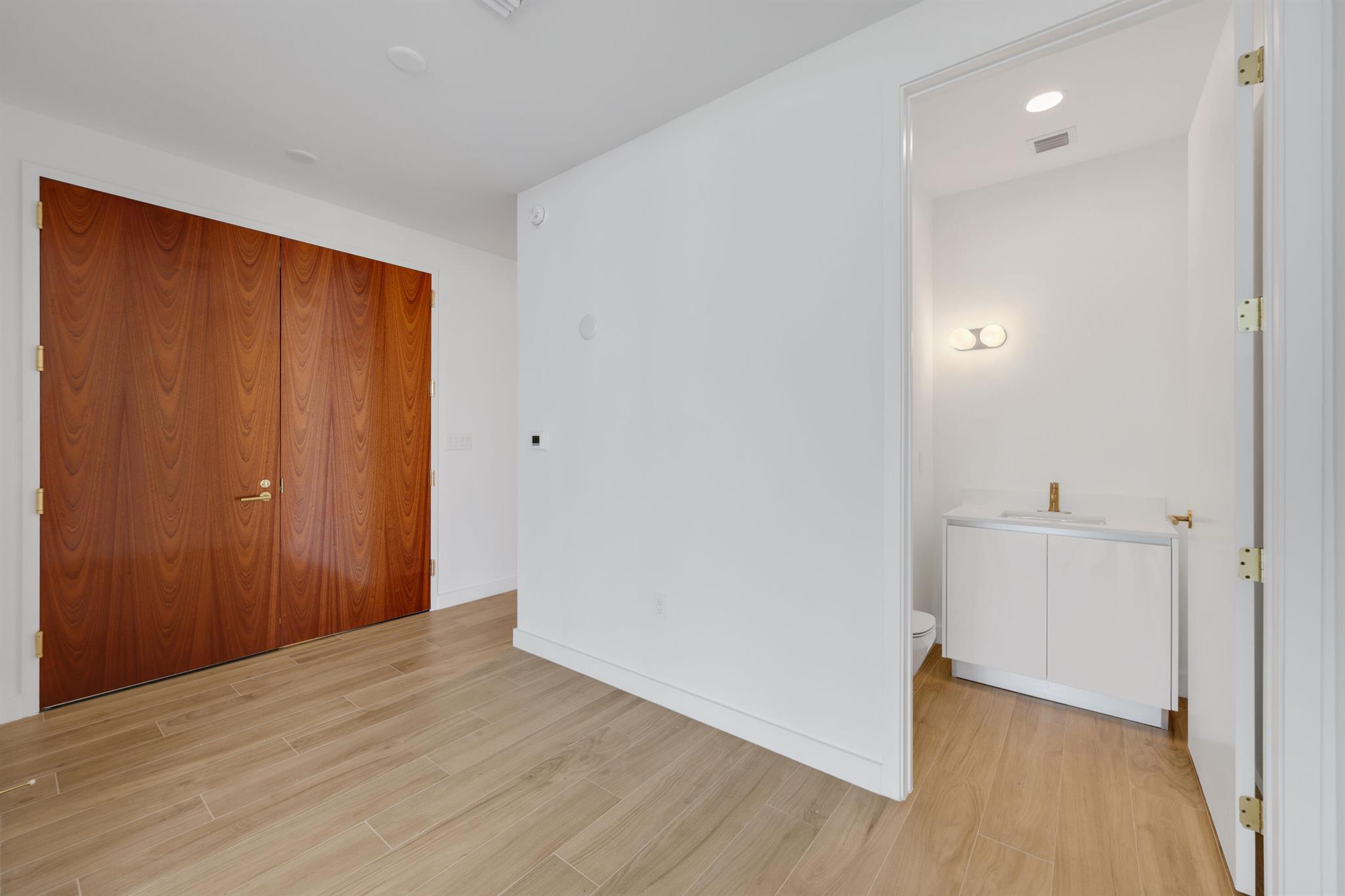 2655 S Bayshore Drive #902, Miami FL 33133