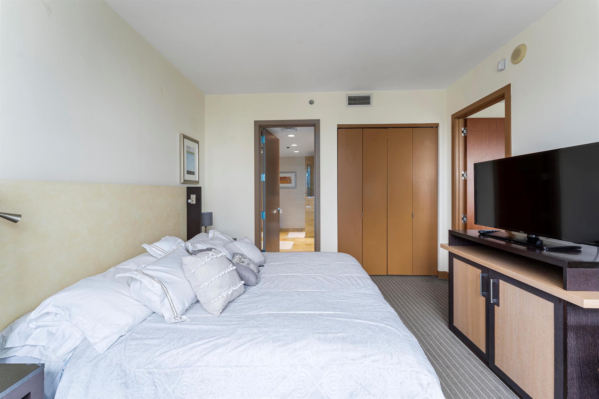 1395 Brickell Avenue #2802, Miami FL 33131