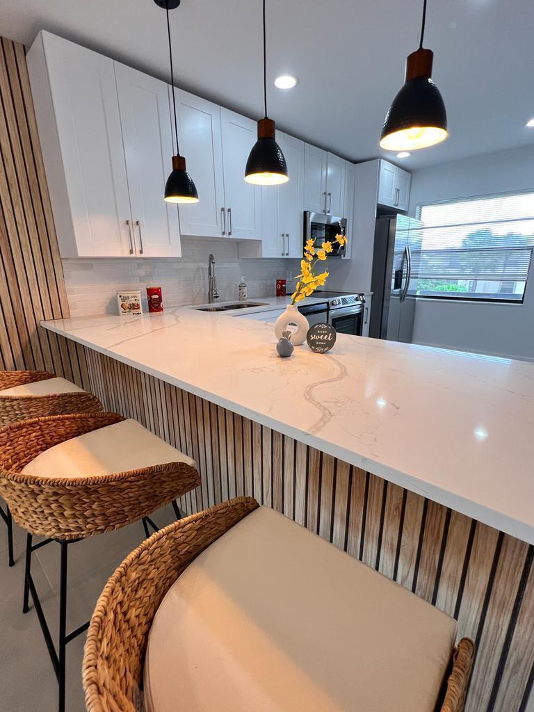 7898 Eastlake #7d, Boca Raton FL 33433