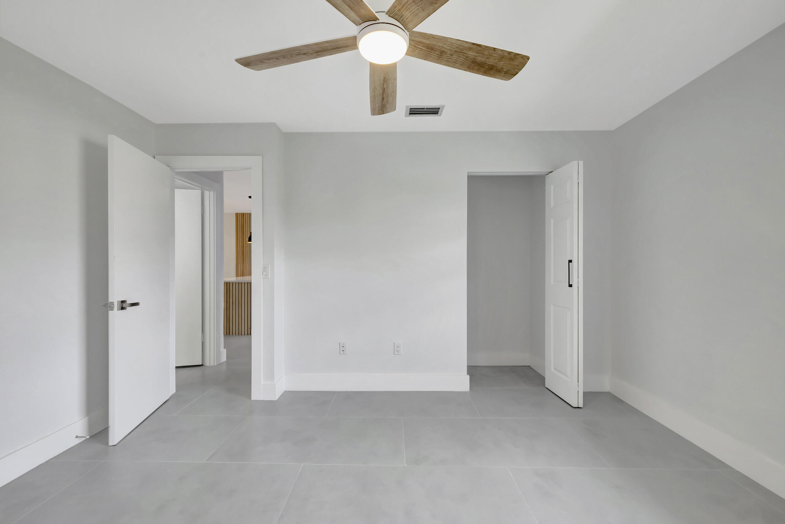 7898 Eastlake #7d, Boca Raton FL 33433
