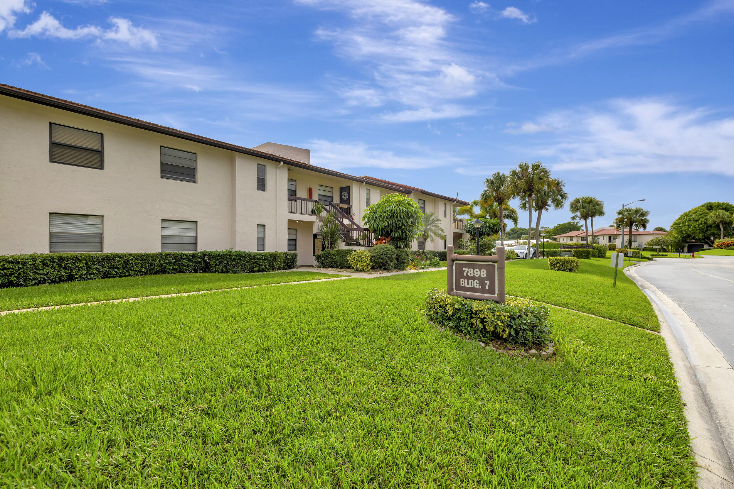 7898 Eastlake #7d, Boca Raton FL 33433