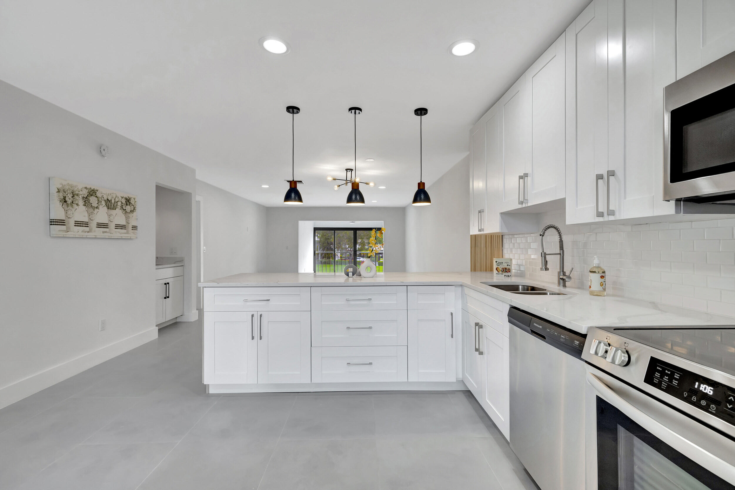 7898 Eastlake #7d, Boca Raton FL 33433