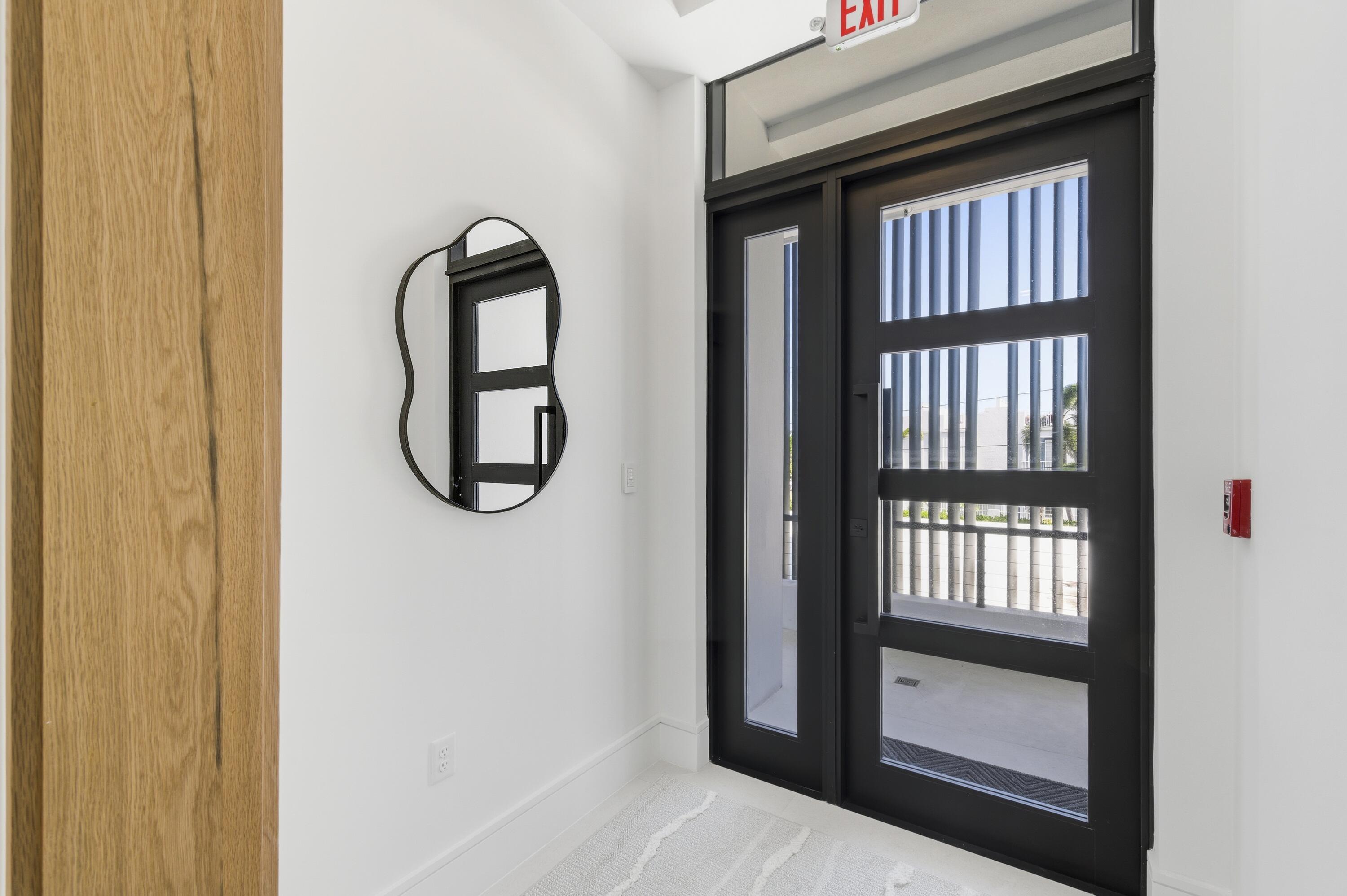 2323 Lake #201, Singer Island FL 33404